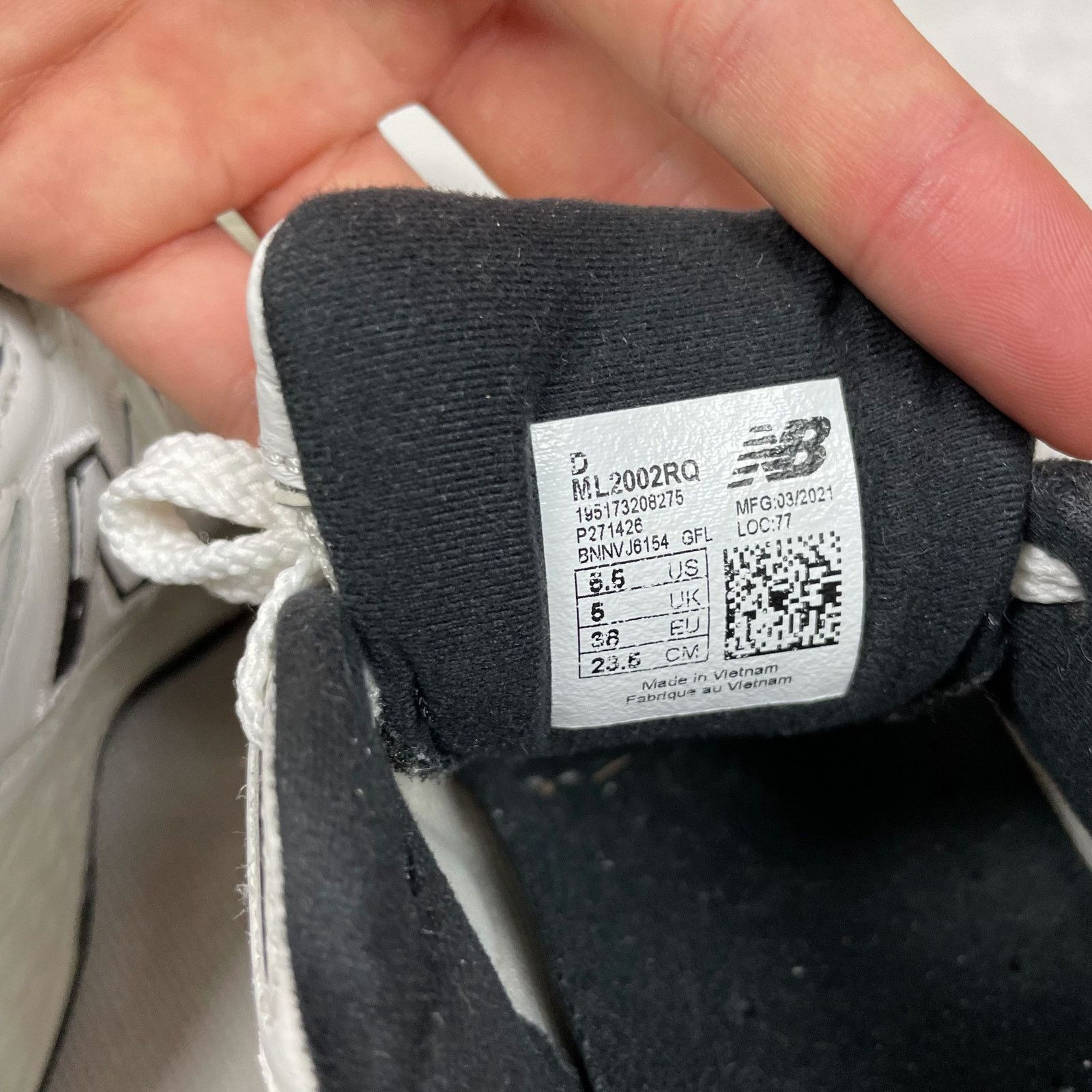 New Balance New Balance 2002R ML2002RQ Mens Atlas Lemon Haze Sneaker 5.5 Size US 5.5 / EU 38 - 12 Thumbnail