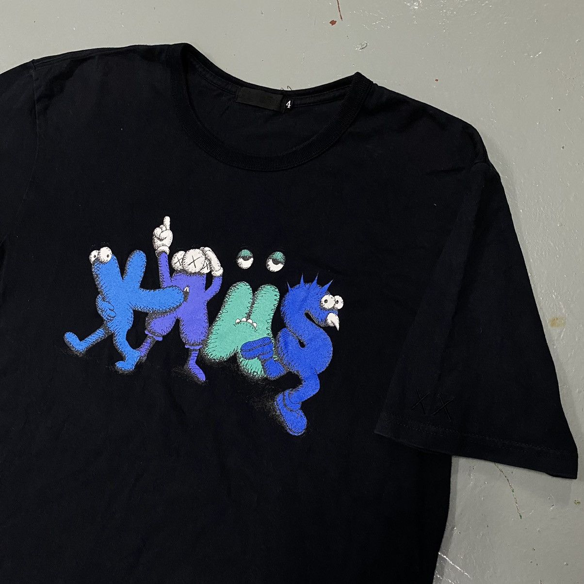 Kaws × Original Fake × Vintage Original Fake Kaws Art Tee Vtg Hoodie Size US L / EU 52-54 / 3 - 1 Thumbnail