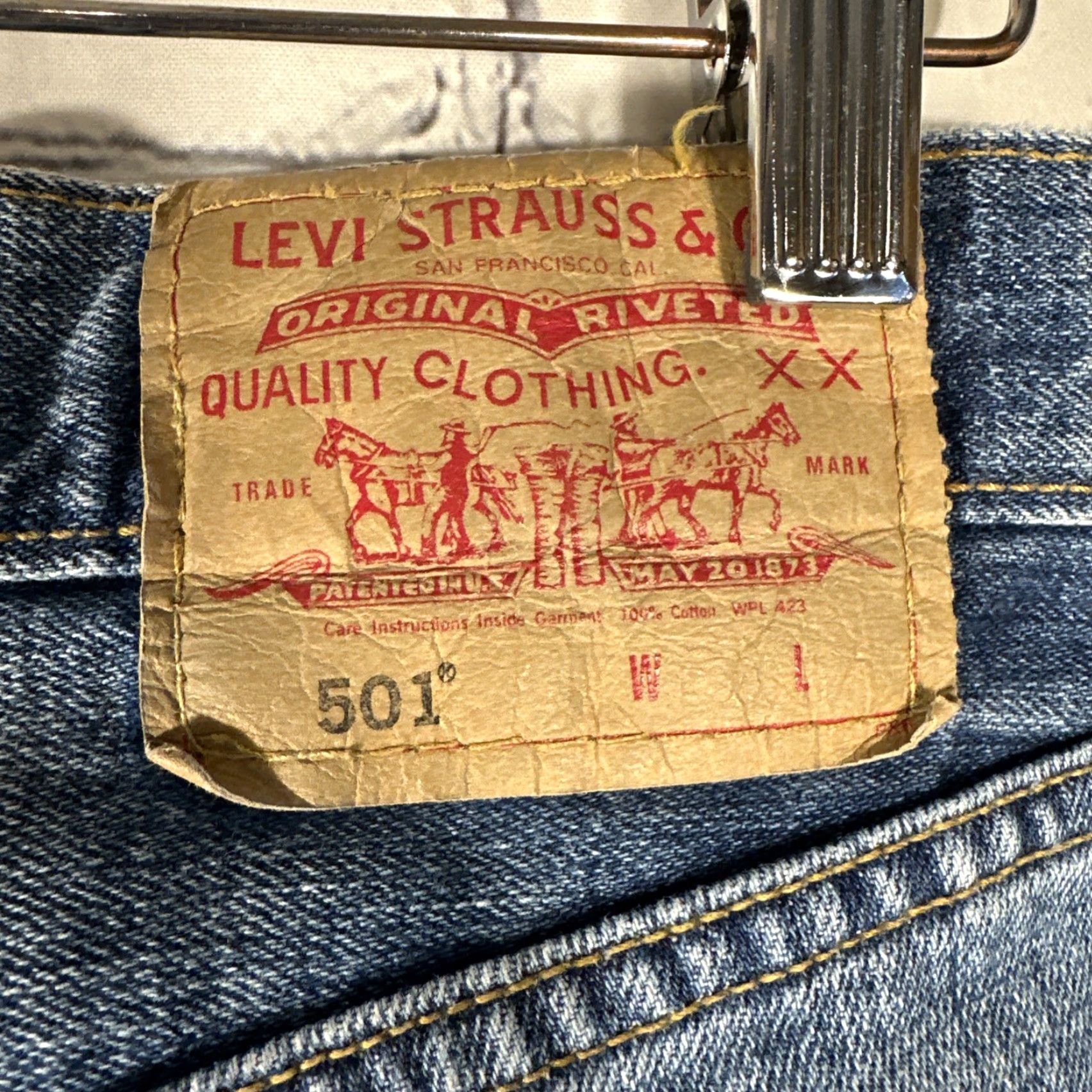 Levi's VINTAGE Levi's 501 Levi'S 501 Jeans Mens 30x34 Button Fly Red Tab Straight Denim Blue 90s Mens Size US 30 / EU 46 - 5 Thumbnail