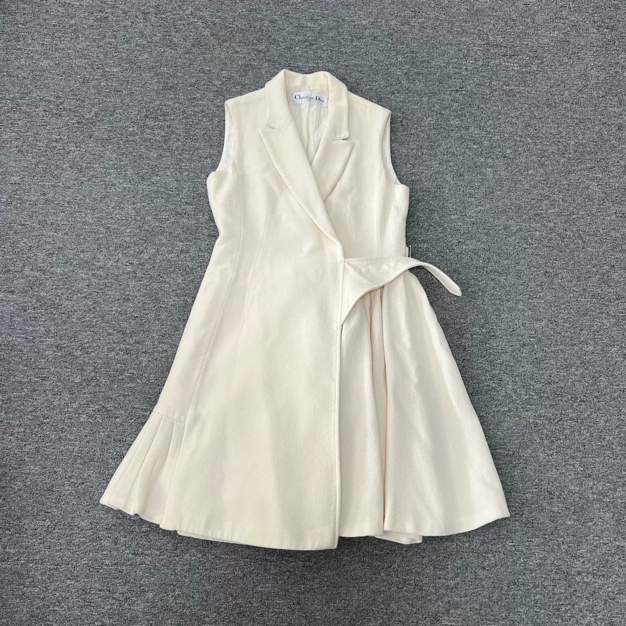 Dior Dior Off-White Sleeveless Dress Size M / US 6-8 / IT 42-44 - 1 Thumbnail