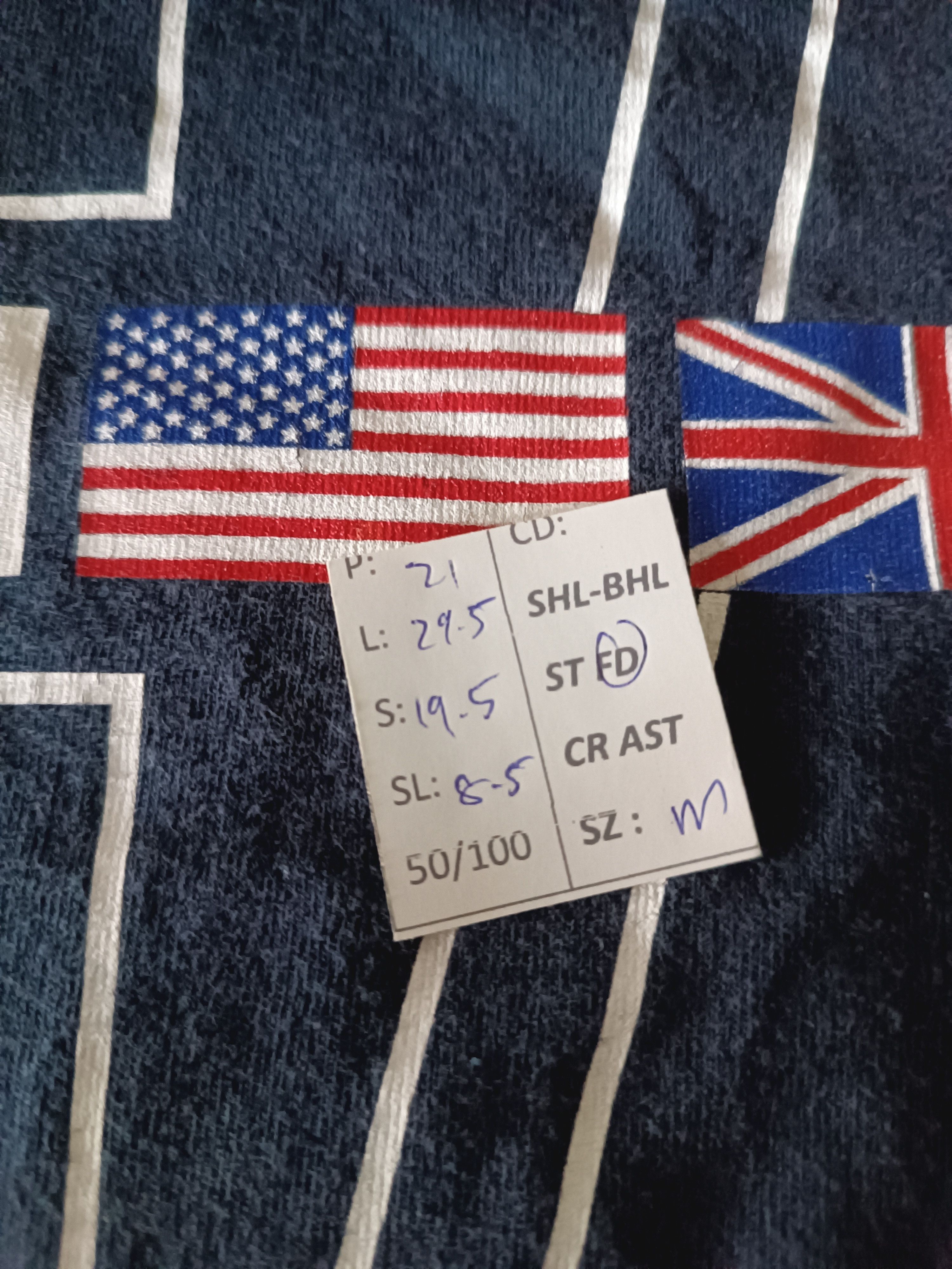 Helly Hansen VINTAGE 90'S HELLY HANSEN CLASSIC LOGO TEE tnf colombia Size US M / EU 48-50 / 2 - 18 Thumbnail