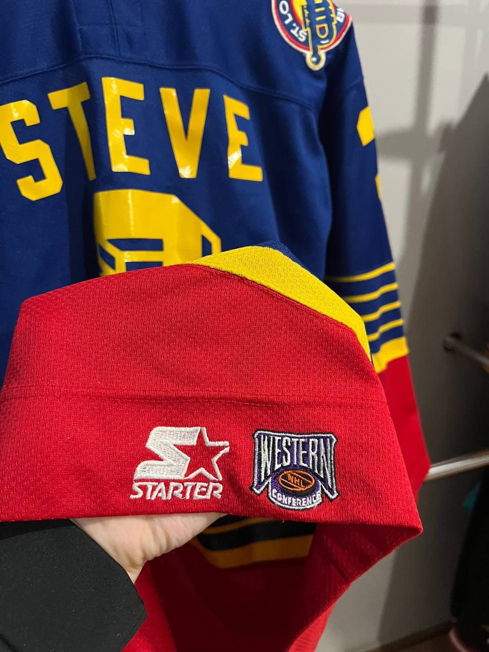 NHL 90’S ST LOUIS BLUES #3 STARTER HOCKEY JERSEY SHIRT SIZE L Size US L / EU 52-54 / 3 - 13 Thumbnail