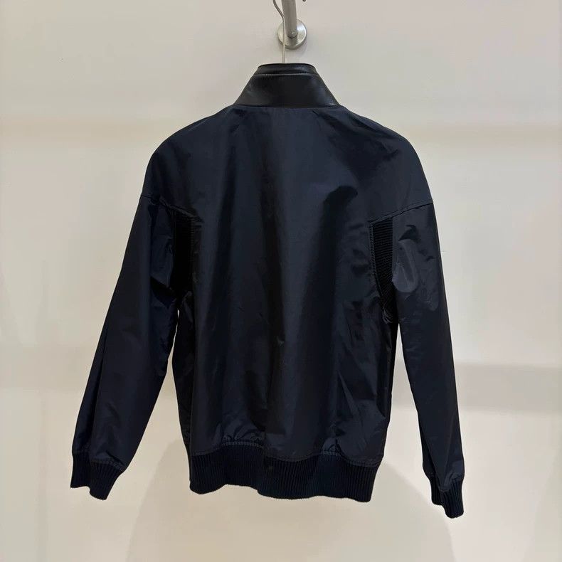 Louis Vuitton Louis Vuitton Black assault jacket presbyopic leather zipp Size S / US 4 / IT 40 - 2 Thumbnail