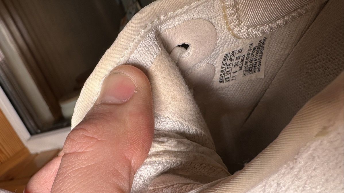 Adidas × Yeezy Adidas Yeezy 350 v2 triple white🔥🔥 Size US 7.5 / EU 40-41 - 19 Thumbnail
