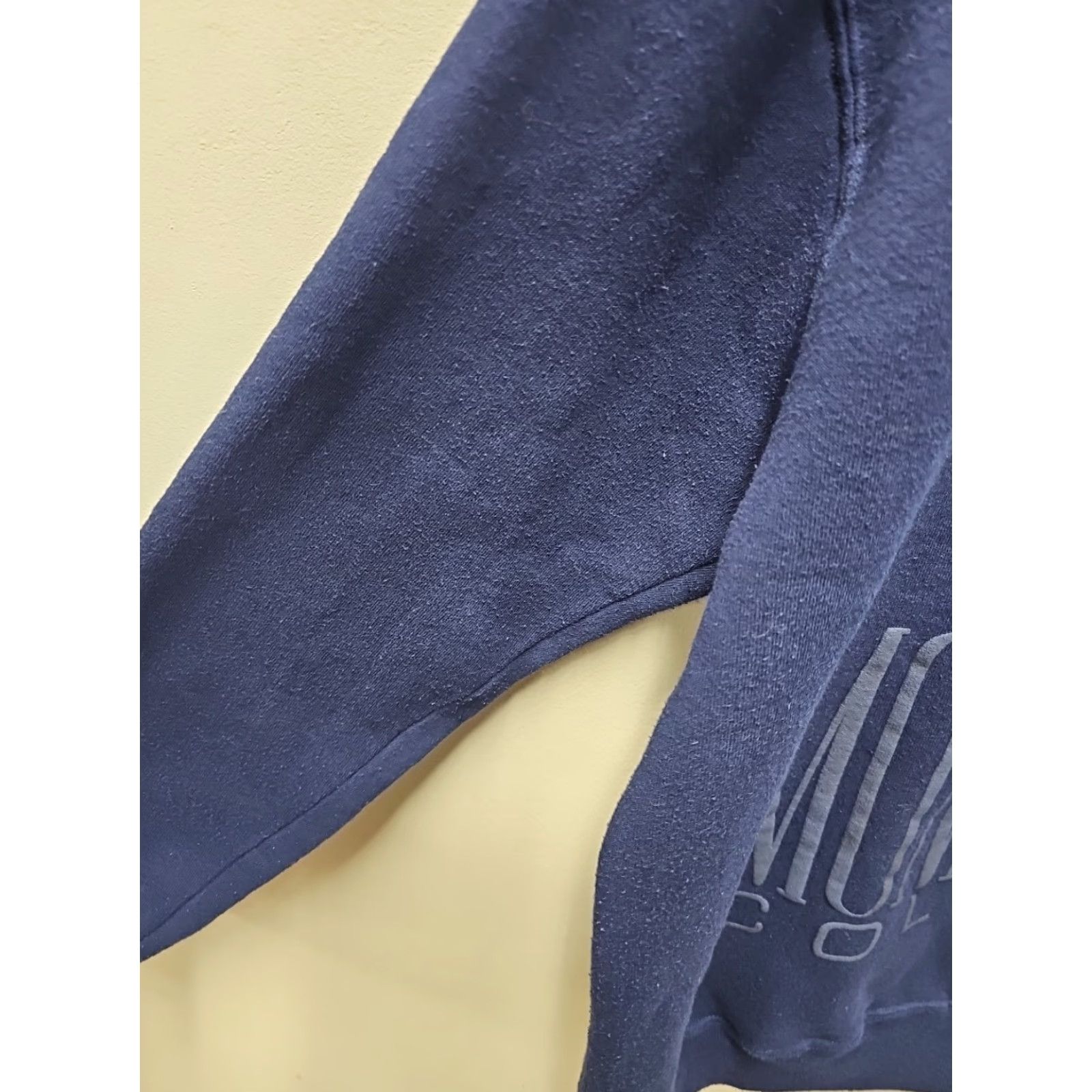 Russell Athletic Vtg 90’s Monmouth College Russell Crewneck Sweatshirt XL Blue Mens Regular Cotton Blend Pullover 3/2 ss Reversible Distressed Size US XL / EU 56 / 4 - 5 Thumbnail