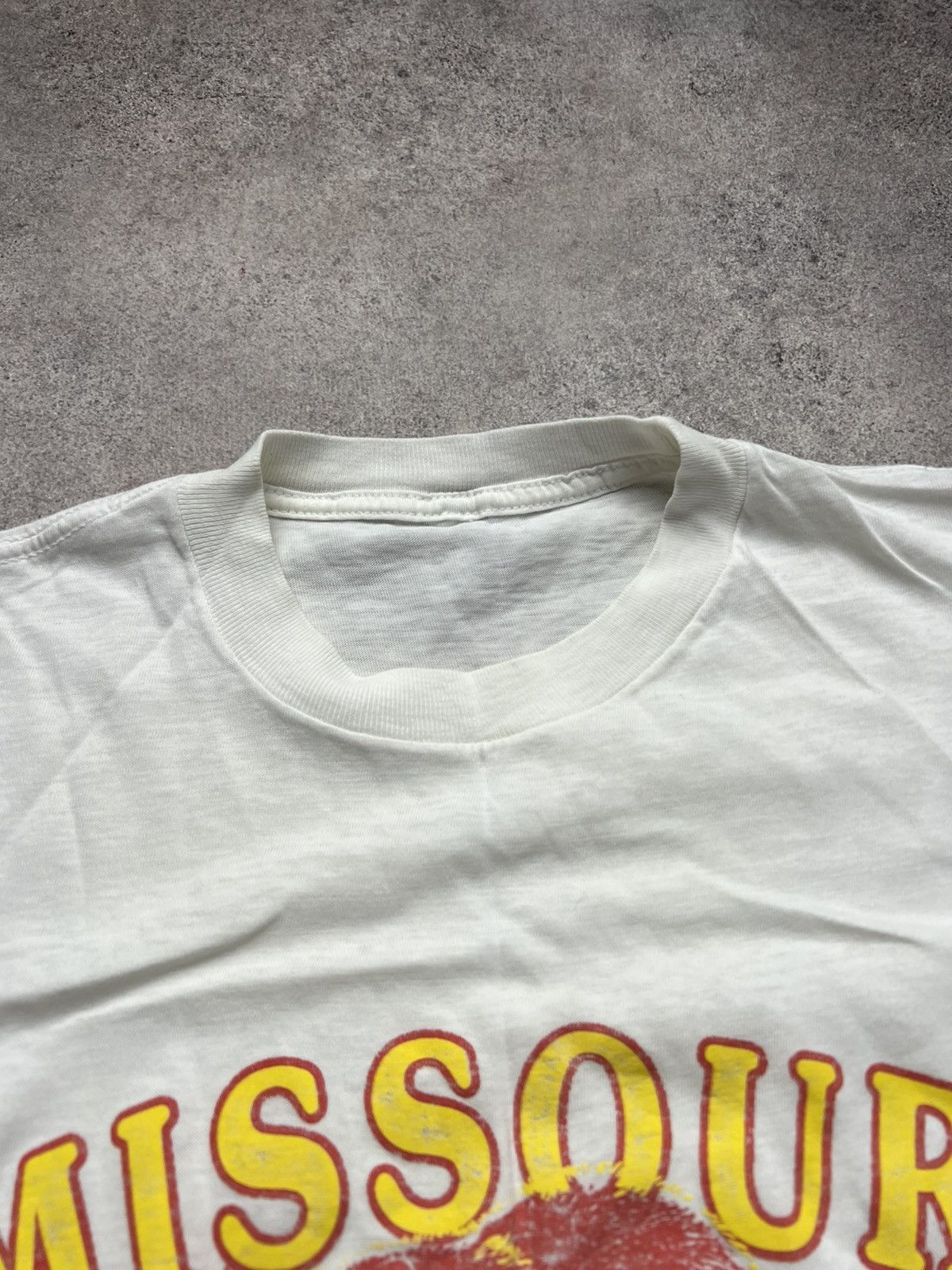 Vintage Missouri 90s t shirt Size US S / EU 44-46 / 1 - 3 Thumbnail