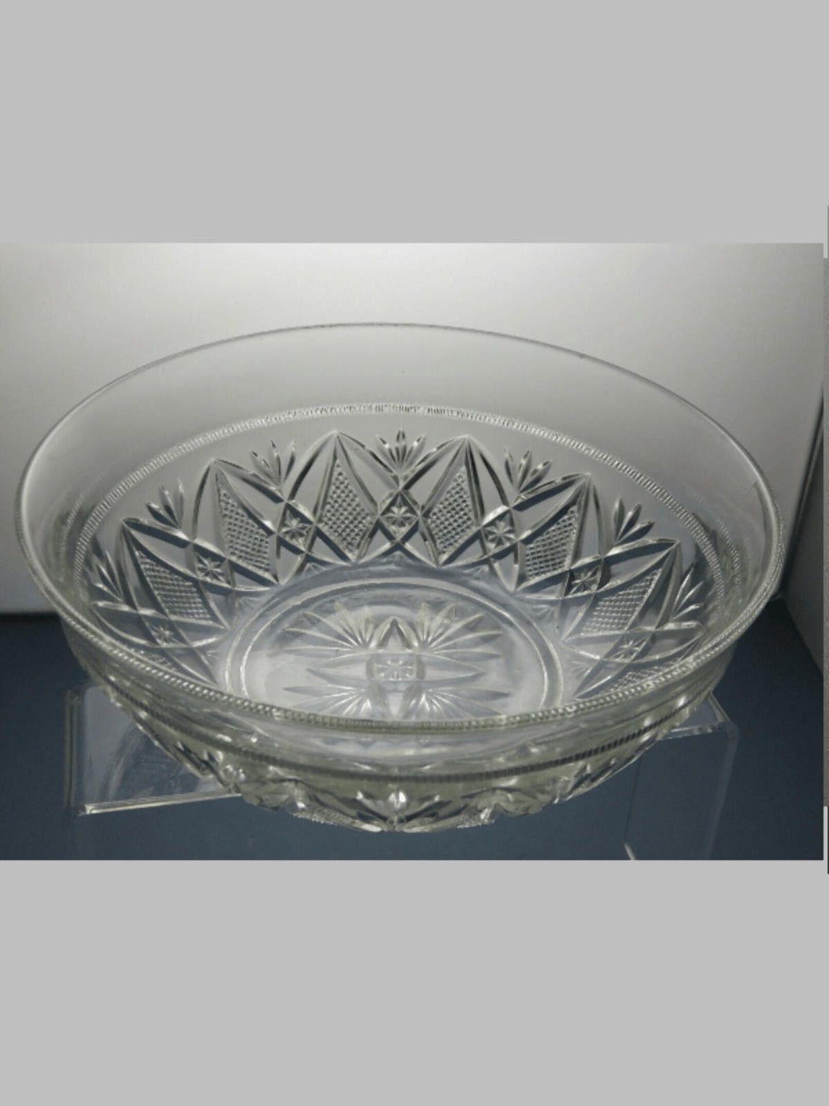 The Unbranded Brand Patterned Pressed Glass Fruit Salad Bowl 3 1/3" Size ONE SIZE - 1 Thumbnail