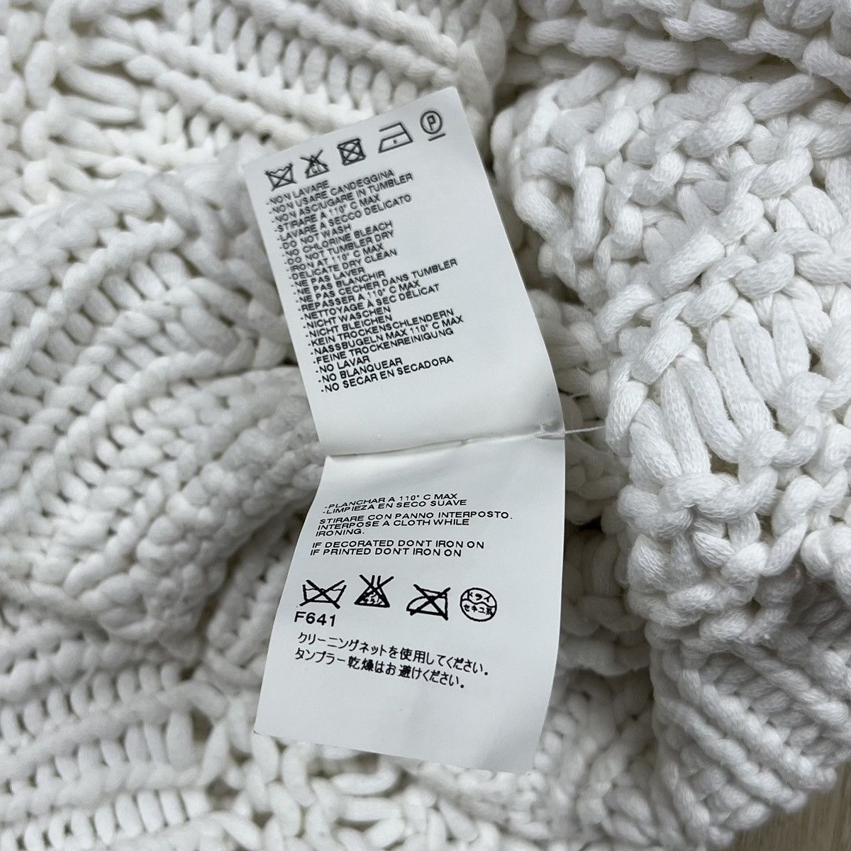 Maison Margiela MAISON MARGIELA MM6 White Sweater V Neck Fishnet Small Size S / US 4 / IT 40 - 6 Thumbnail