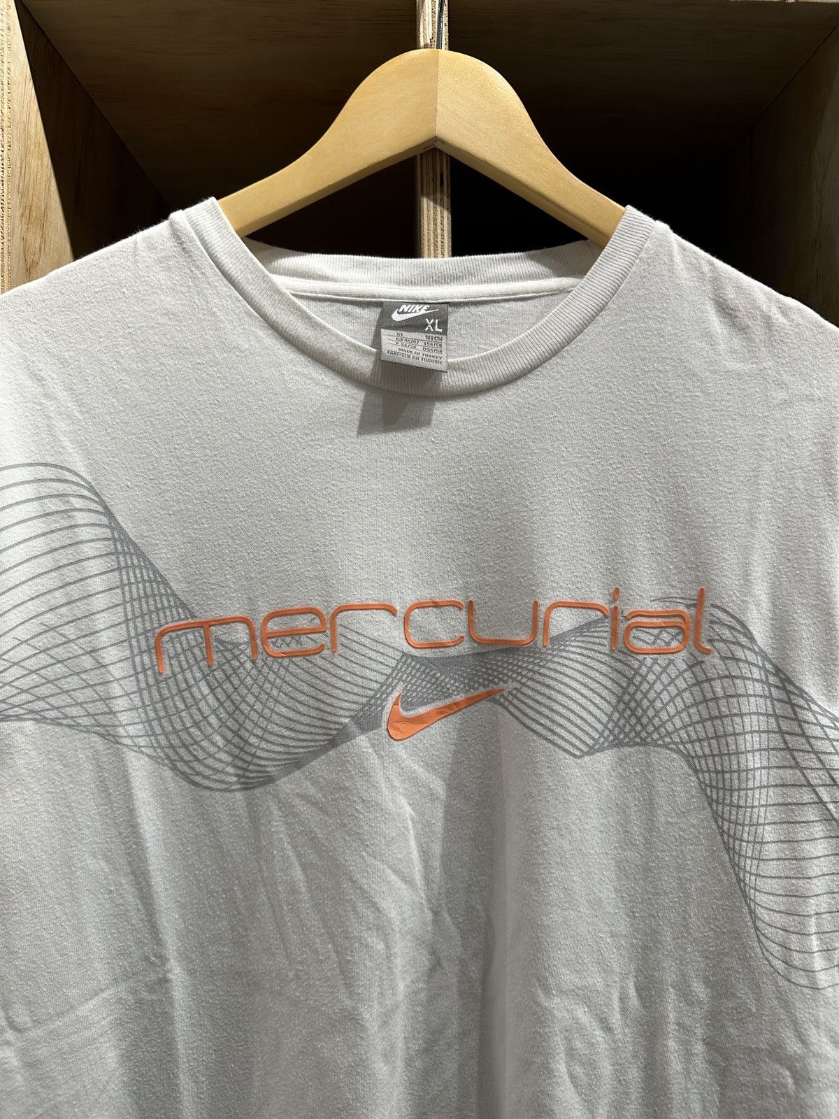 Nike Vintage Nike Mercurial 00's Football T-shirt Size US S / EU 44-46 / 1 - 2 Thumbnail