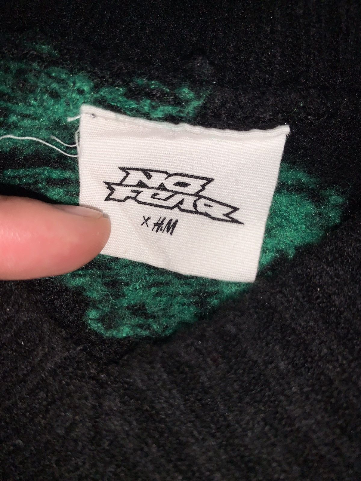 No Fear No Fear x H&M Jacquard Knit Vest Black/Green Y2K Style Size US S / EU 44-46 / 1 - 7 Thumbnail