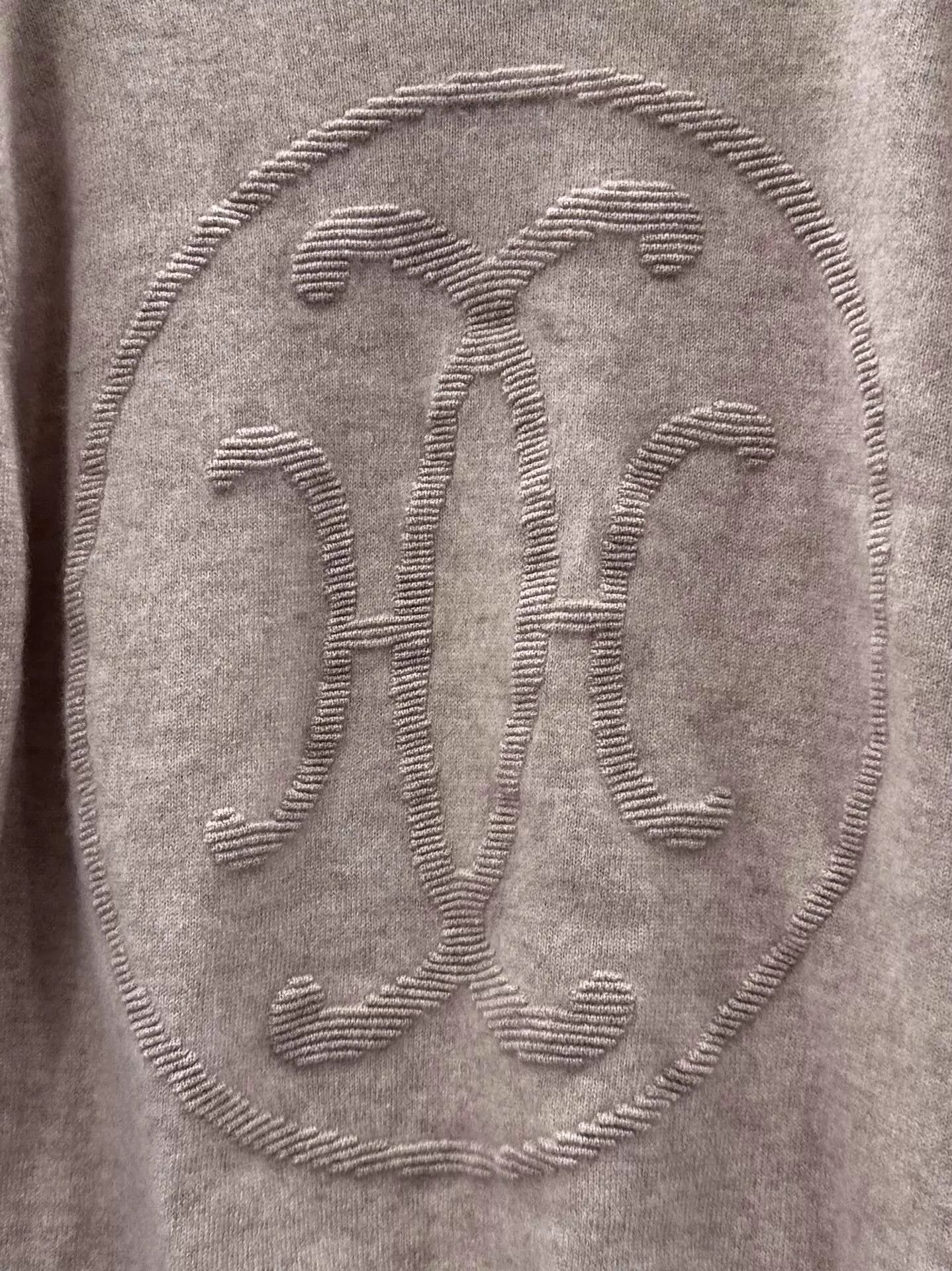 Hermes Hermes Women's Gray Embossed Logo Cashmere Sweater 38 New Size S / US 4 / IT 40 - 4 Thumbnail