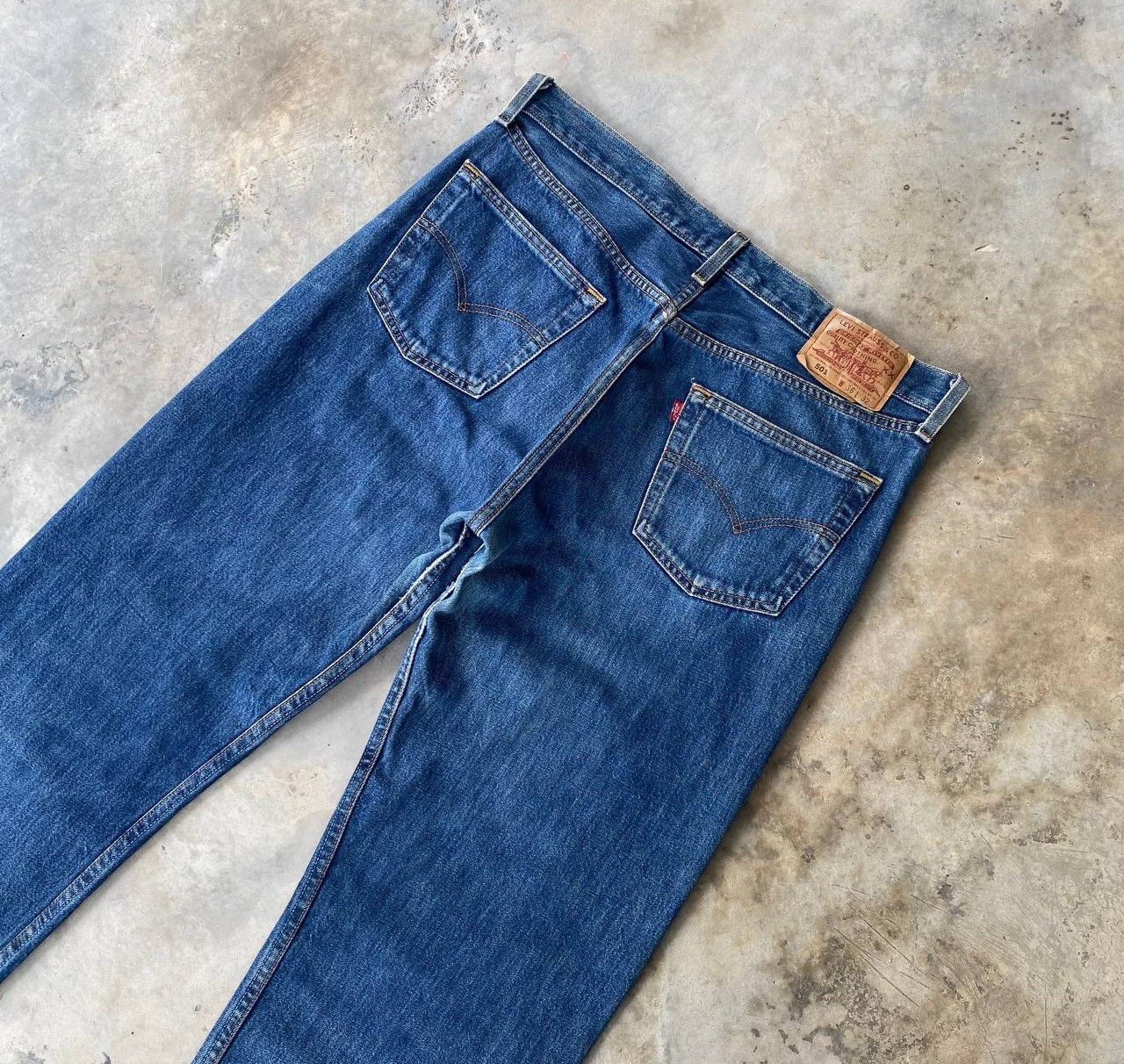 Levi's Vintage Clothing W34X31 VTG LEVIS 501 1999 DISTRESSED DENIM Size US 34 / EU 50 - 7 Thumbnail