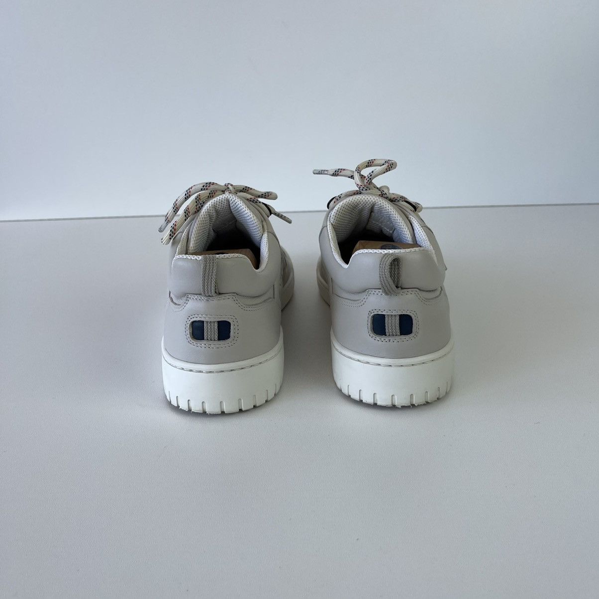 Bottega Veneta Bottega Veneta Intrecciato Low Top Leather Sneakers White Size US 9 / EU 42 - 8 Thumbnail