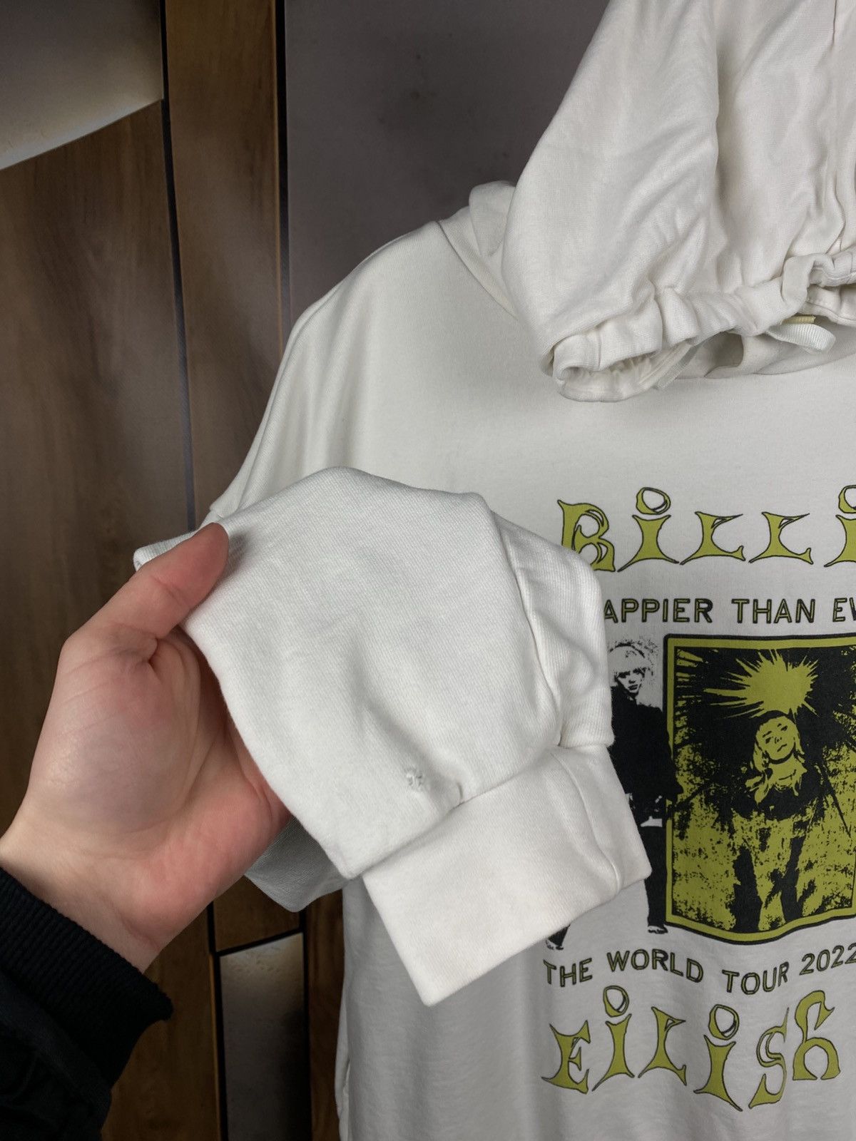 Billie Eilish 💋Hoodie Billie Eilish Happier Than Ever World Tour 2022 Tee💋 Size US L / EU 52-54 / 3 - 5 Thumbnail