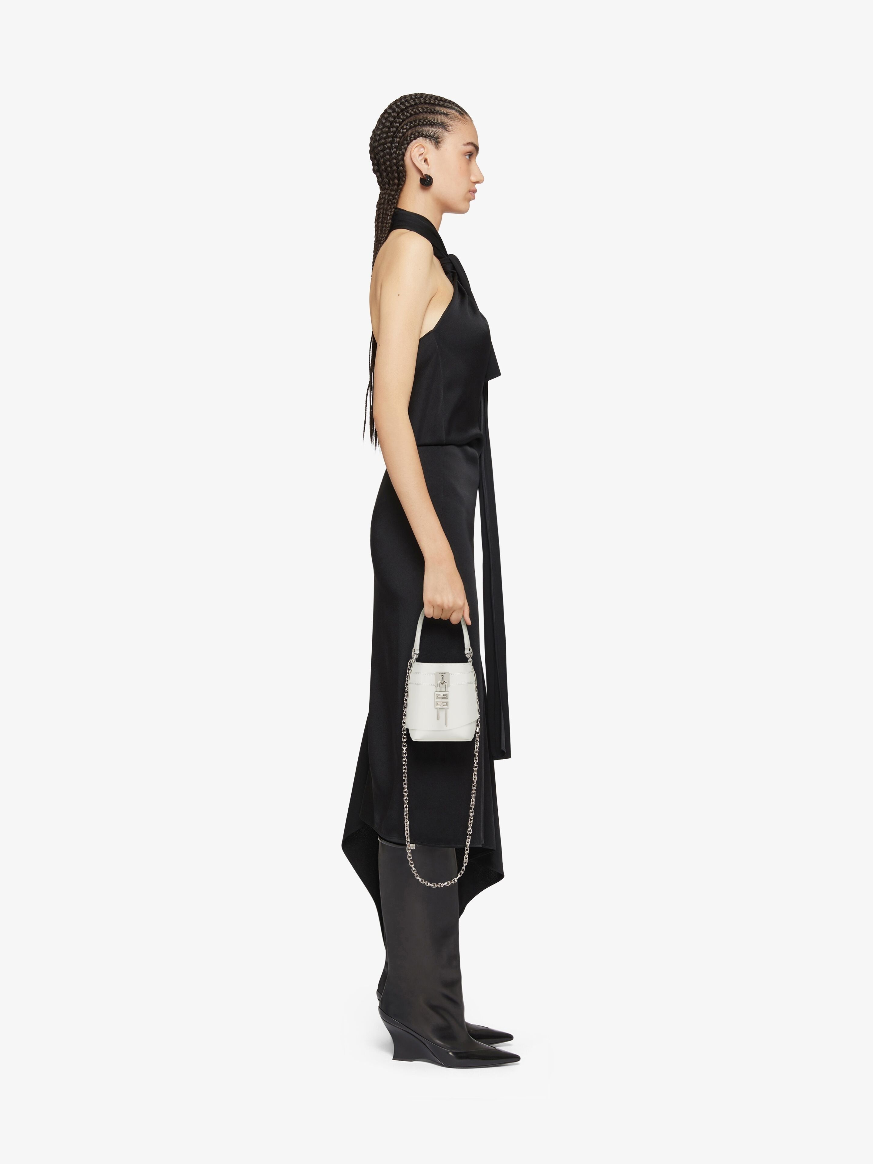 Givenchy o1srvl11e0925 Size: OS / Micro Shark Lock Bucket Bag Bianca Size ONE SIZE - 2 Thumbnail