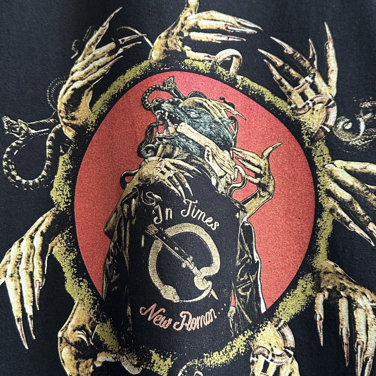 Band Tees QUEENS OF THE STONE AGE BAND PROMO TEE Size US L / EU 52-54 / 3 - 4 Thumbnail