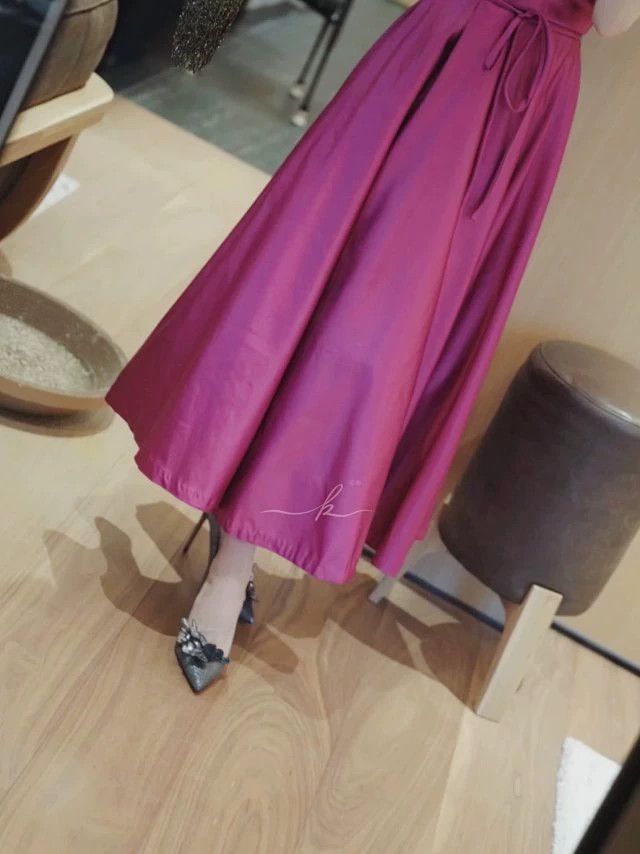 Other Vintage 80s Magenta Puffed Sleeve Beaded Ruffled Gown S-M Size S / US 4 / IT 40 - 9 Thumbnail