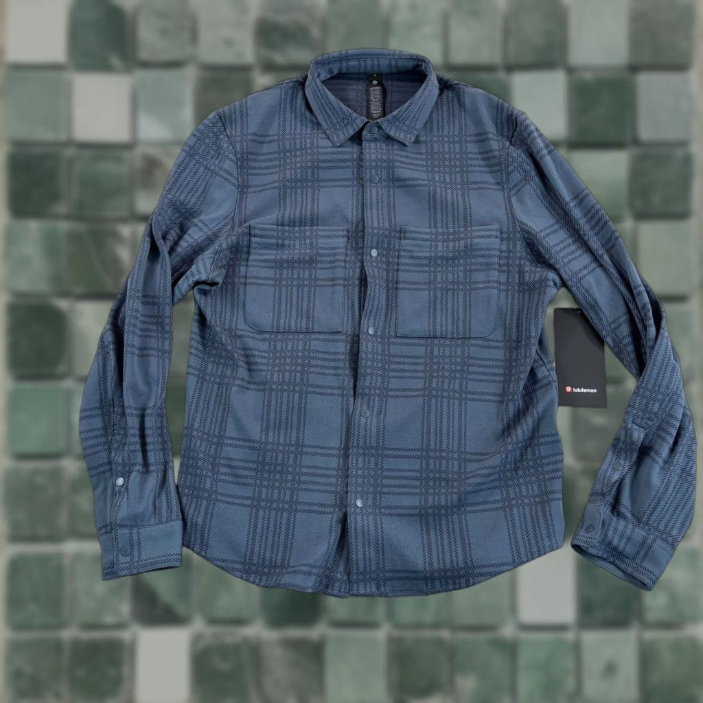 Lululemon LULULEMON Soft Flannel Knit Overshirt Grey Plaid Button-Up Shirt Mens M XS? Size US M / EU 48-50 / 2 - 1 Thumbnail