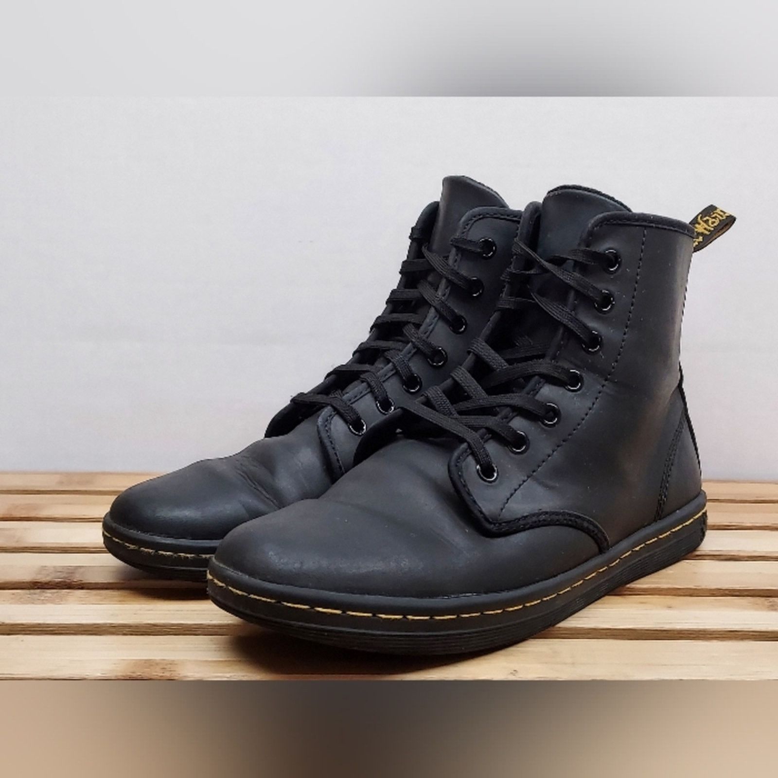 Dr. Martens Dr. Martens Womens Black Shoreditch Lace Up Mid Boots Size 9 Size US 9 / IT 39 - 2 Thumbnail