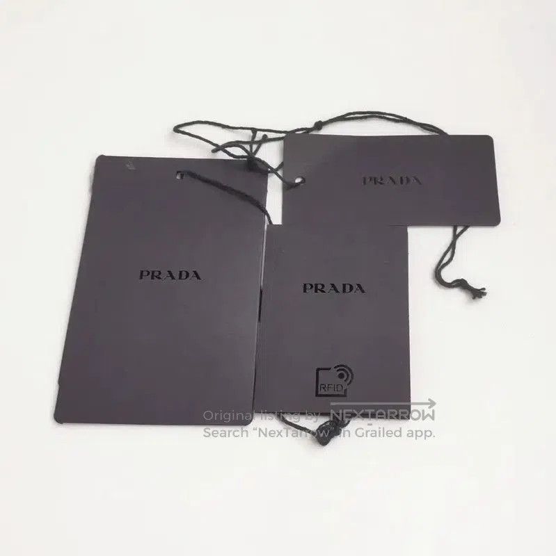 Prada Prada Black Polyester Embroidered Brand Logo Shorts. Size 27" / US 4 / IT 40 - 4 Thumbnail