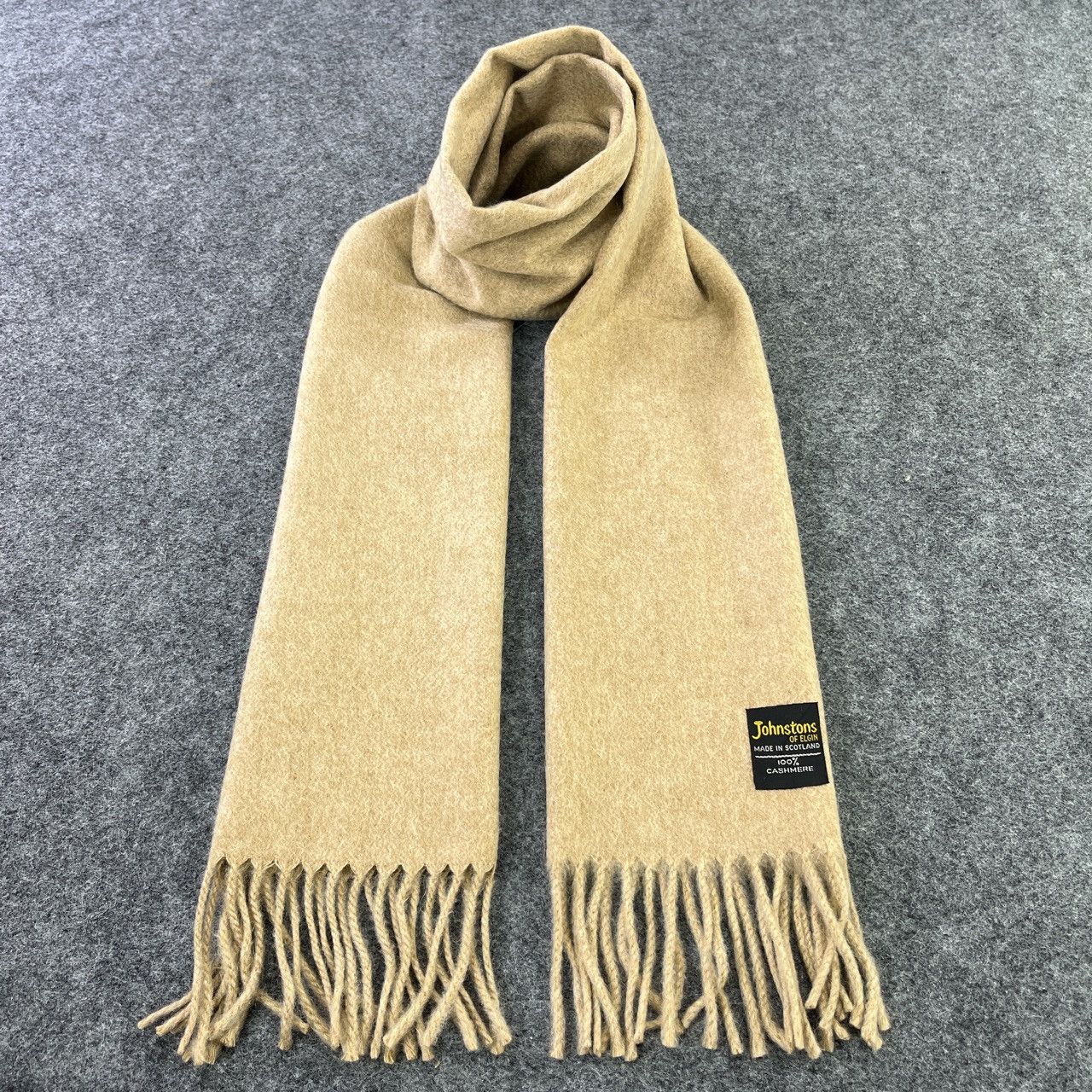 Johnstons Of Elgin Johnstons Of Elgin Scarf / Muffler / Neckwear T661 Size ONE SIZE - 1 Thumbnail
