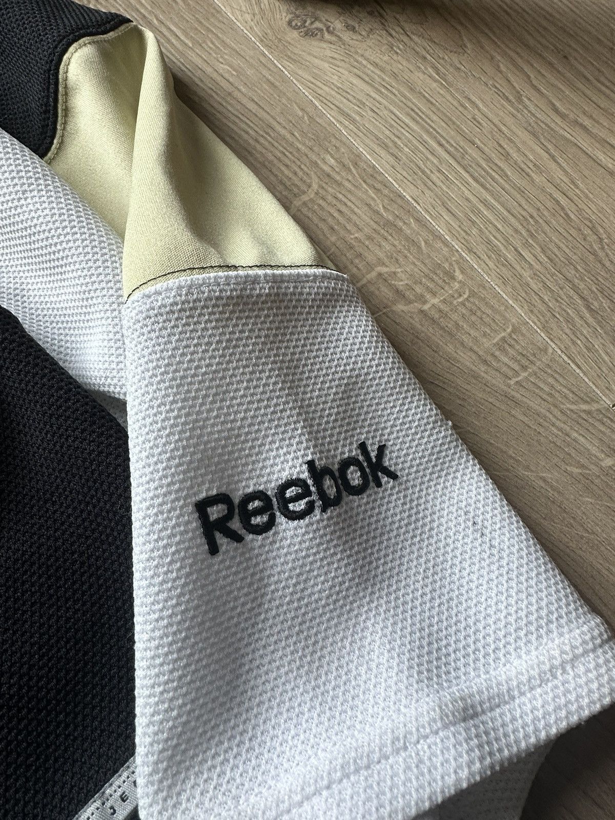 NHL Pittsburg Penguins Vintage Reebok Hockey Jersey NHL Size US XL / EU 56 / 4 - 4 Thumbnail