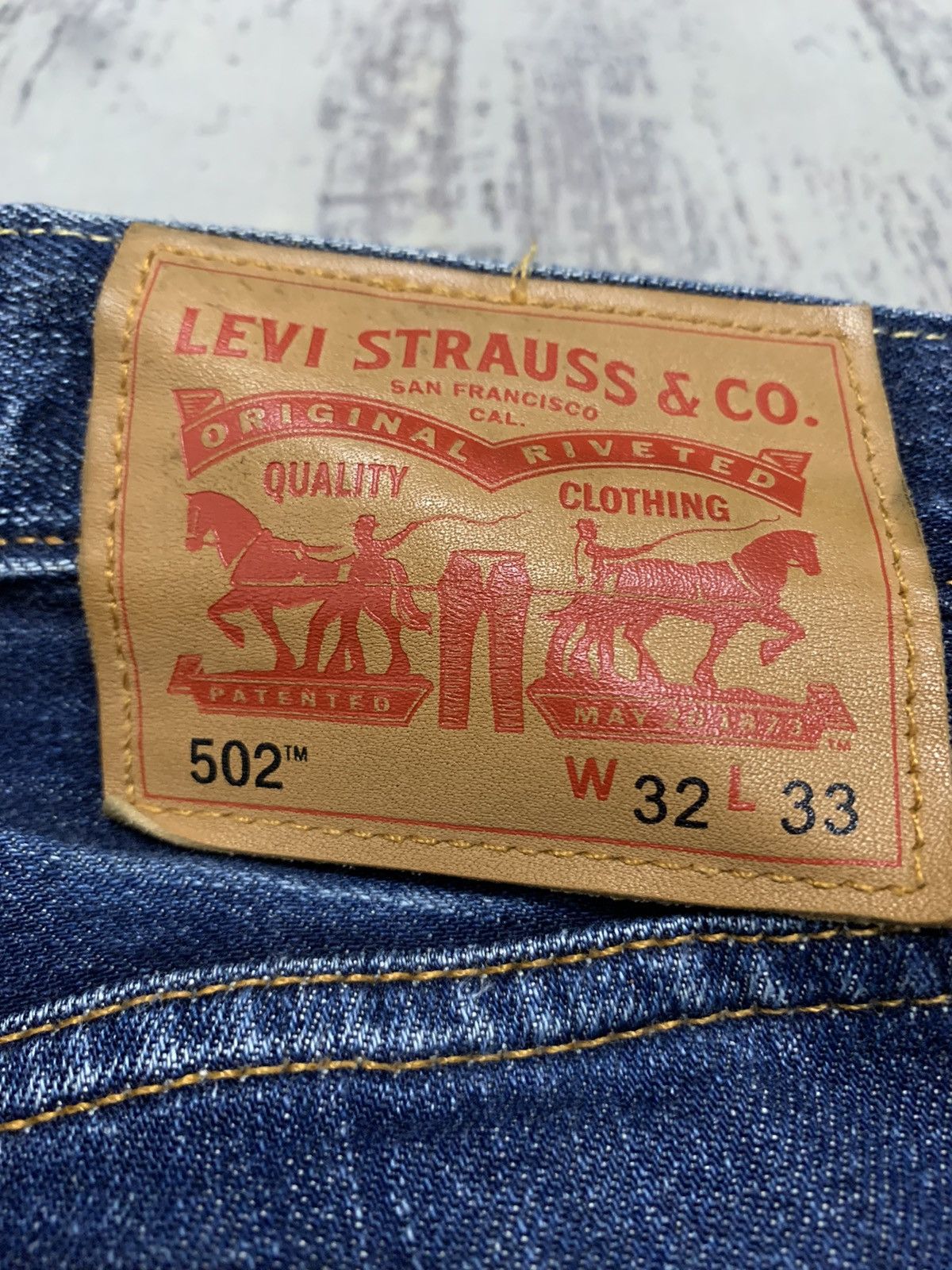 Levi's Vintage Levi's 502 Faded Blue Distressed Jeans 33x28.5 Size US 33 - 14 Thumbnail