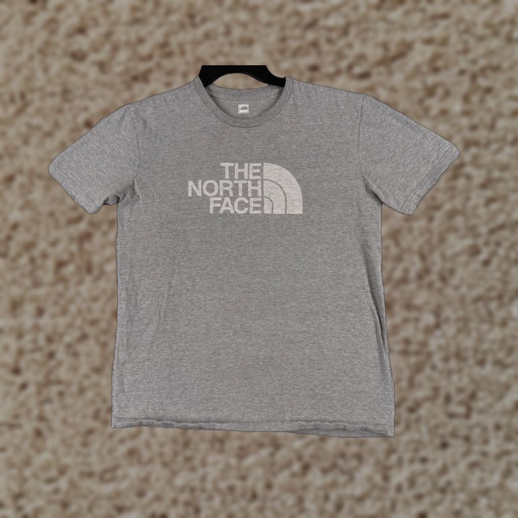 The North Face The North Face Shirt Men Adult M Gray Short Sleeve Crew Neck Cotton Jersey T-Shirt Outdoor with Pockets Size US M / EU 48-50 / 2 - 1 Thumbnail