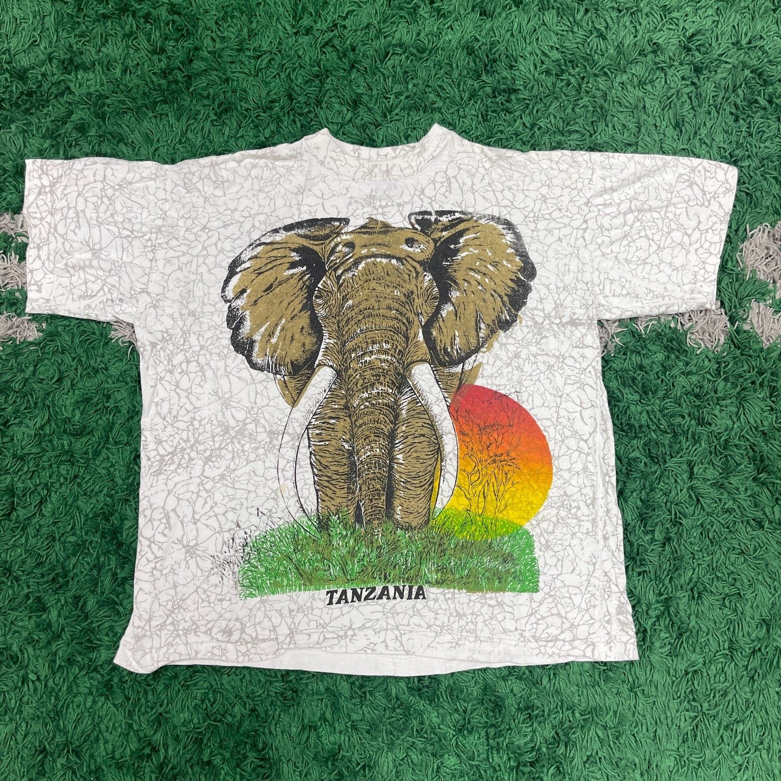 Vintage Vintage 90s Tanzania Elephant All Over Print Souvenir Tee Size US L / EU 52-54 / 3 - 1 Thumbnail