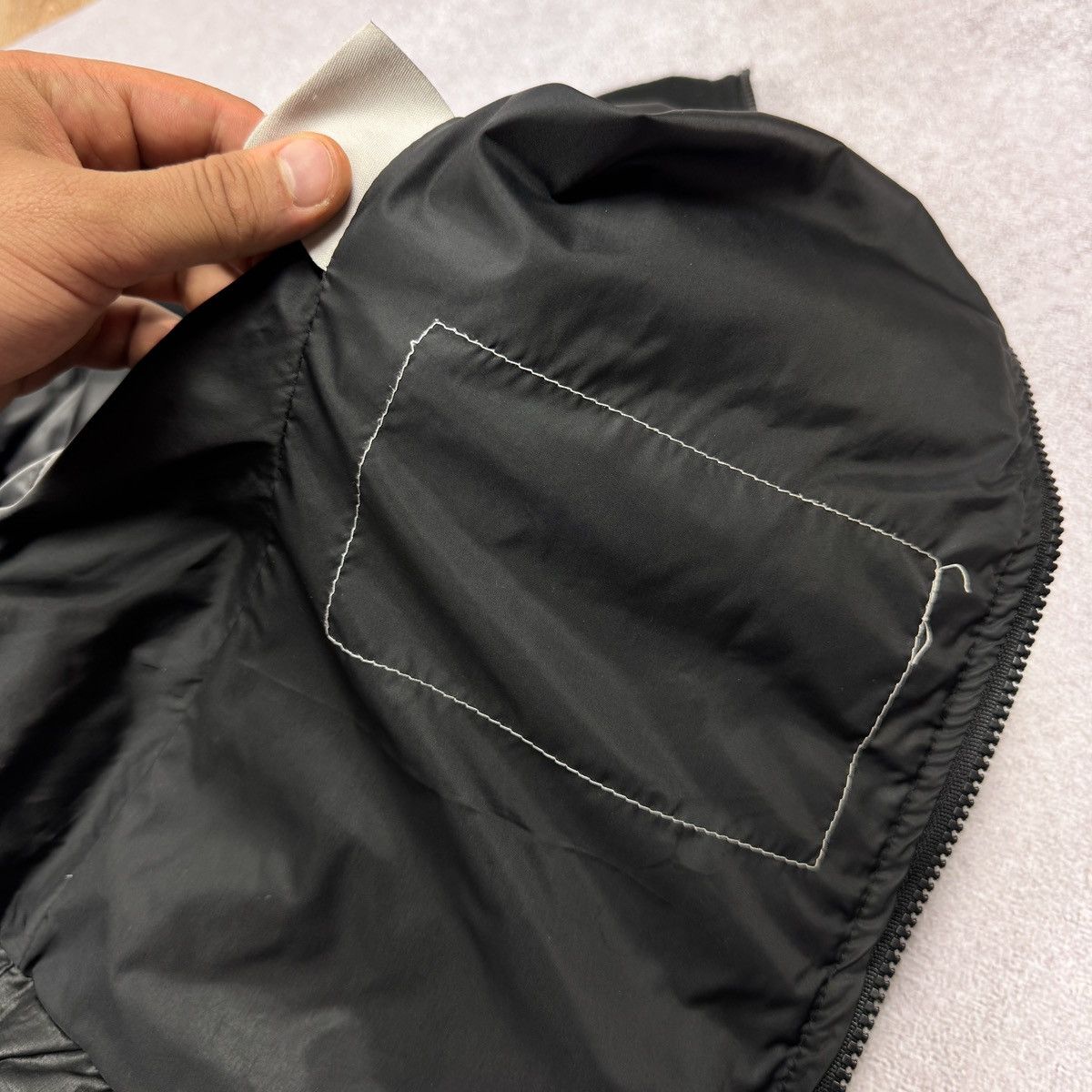 Moncler Women`s Moncler Nylon Puffer Jacket Authentic Size 1 / S-M Size M / US 6-8 / IT 42-44 - 15 Thumbnail