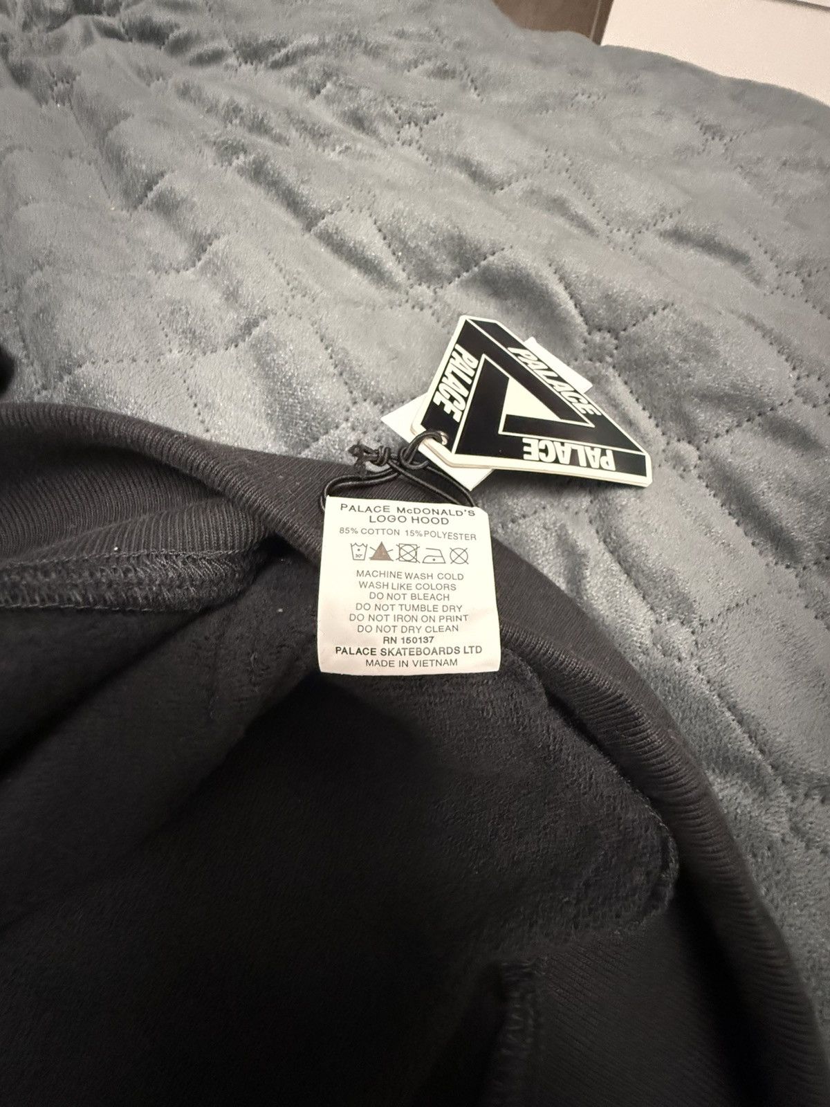 Palace Palace x McDonald's Logo Hood Size US M / EU 48-50 / 2 - 6 Thumbnail