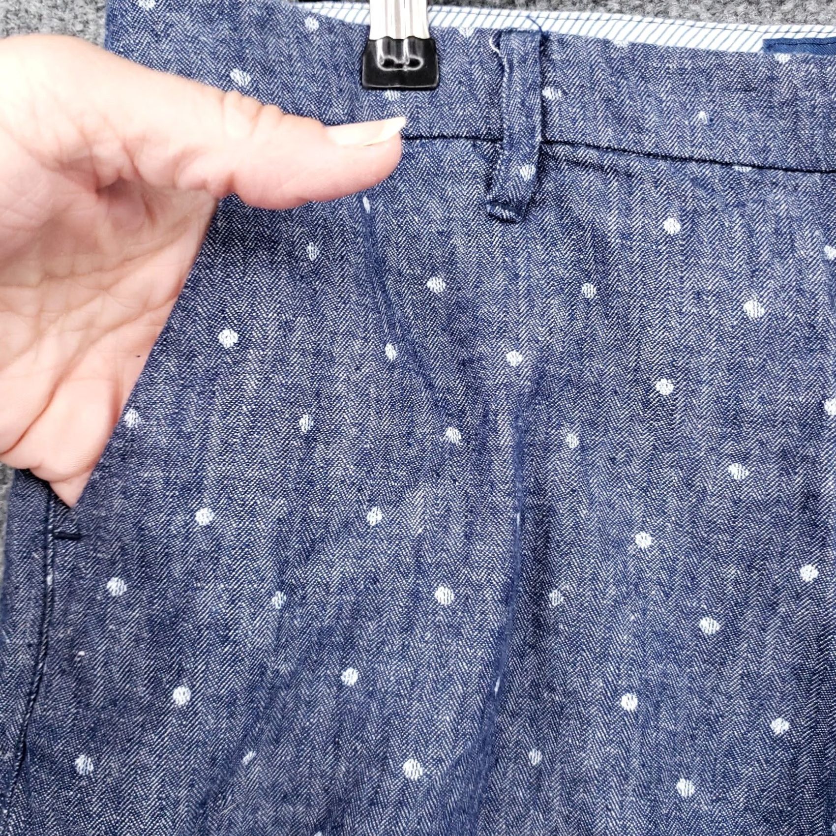 Old Navy Old Navy Shorts Womens 6 Blue Everyday Hot Pants Mid Rise Polka Dots Linen Blend Shorts Adult Regular Blue Polka Dot Casual Mens Womens Girls Teens Size 24" / US 00 / IT 34 - 7 Thumbnail
