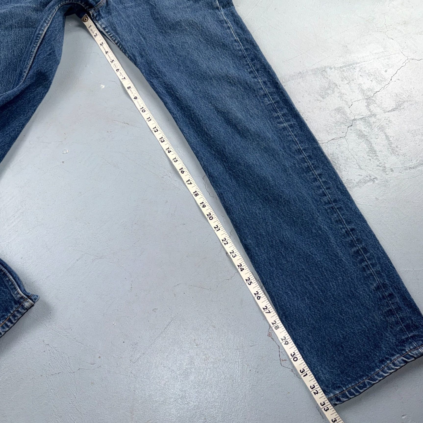Levi's VINTAGE Levi's 501 Jeans Straight Blue 90s USA Men 32x36 Regular XX Button Closure 5-Pocket Denim Cotton Classic Inseam 36 Size US 32 / EU 48 - 6 Thumbnail