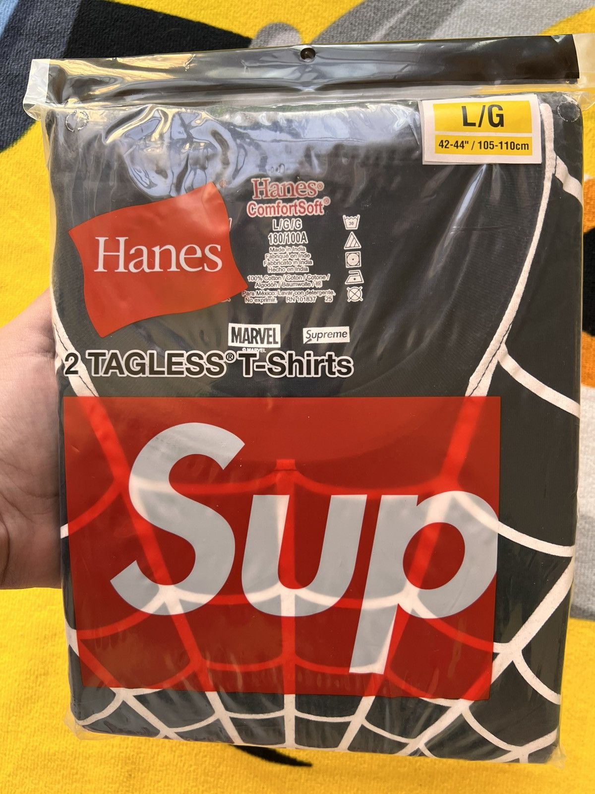 Supreme L Supreme Marvel Spider-Man Web T-Shirt Black venom hanes te Size US L / EU 52-54 / 3 - 11 Thumbnail