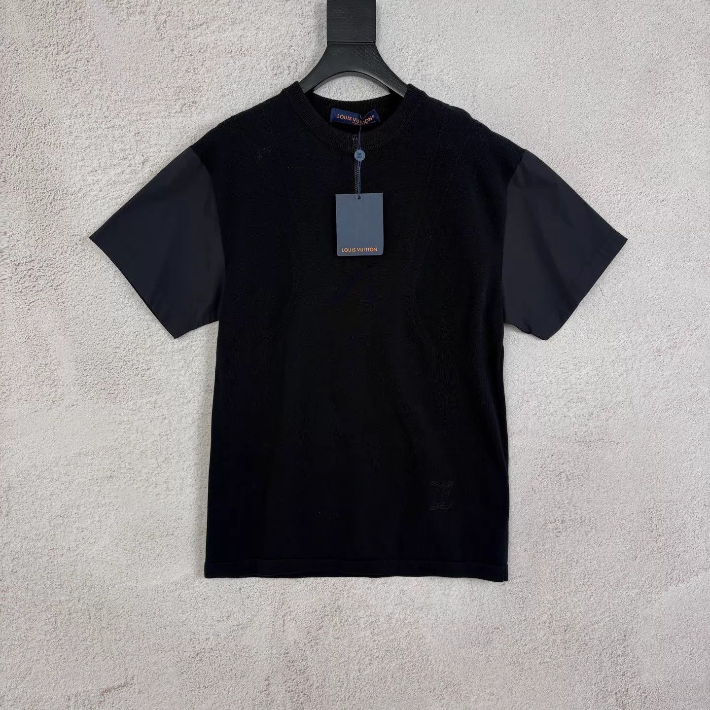 Louis Vuitton LV Knit Nylon Zip Neck Short Sleeve T-Shirt S Size US S / EU 44-46 / 1 - 1 Thumbnail