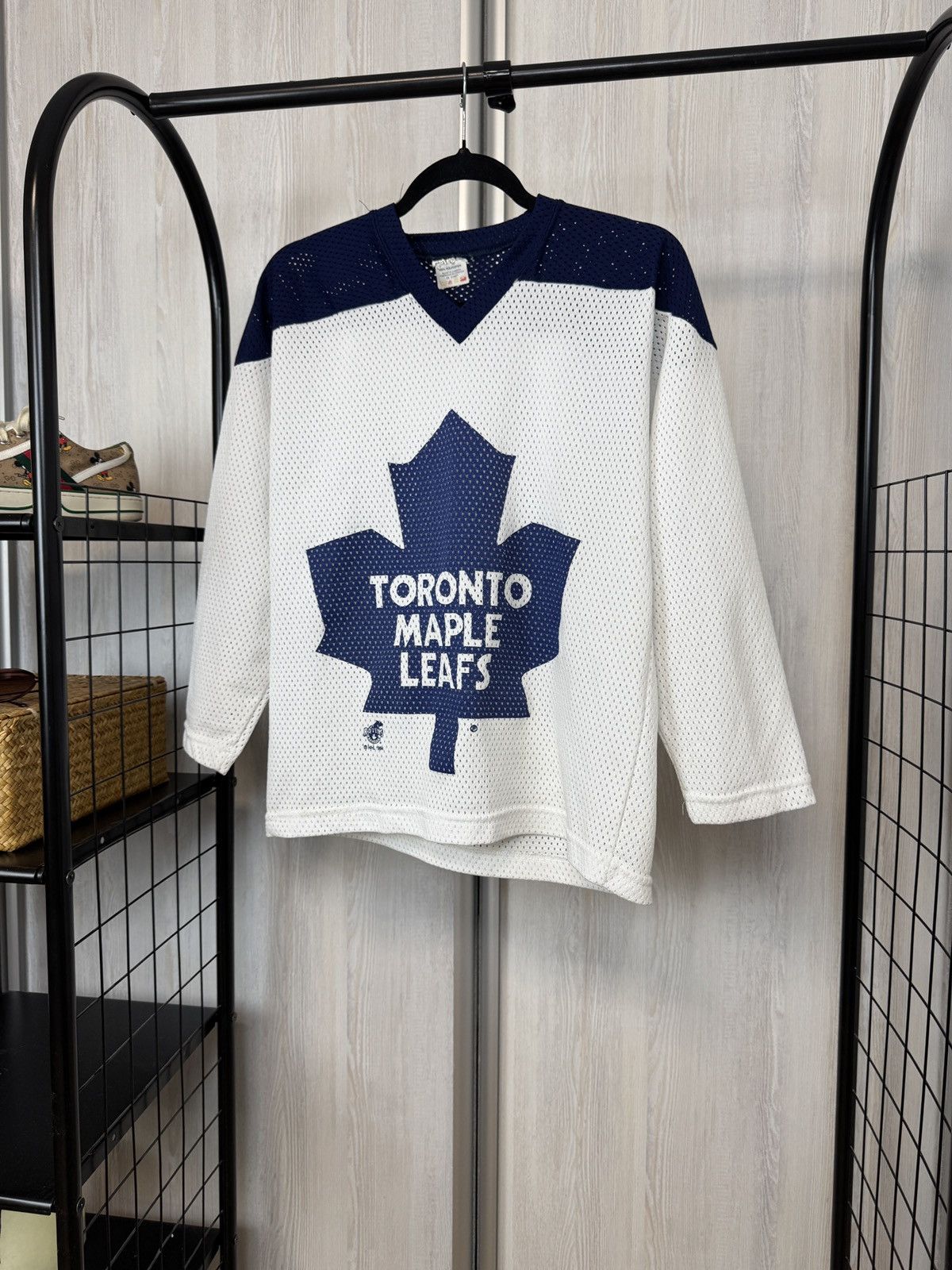 NHL 1994 TORONTO MAPLE LEAFS HOCKEY SHIRT JERSEY RAVENS Size US XS / EU 42 / 0 - 2 Thumbnail