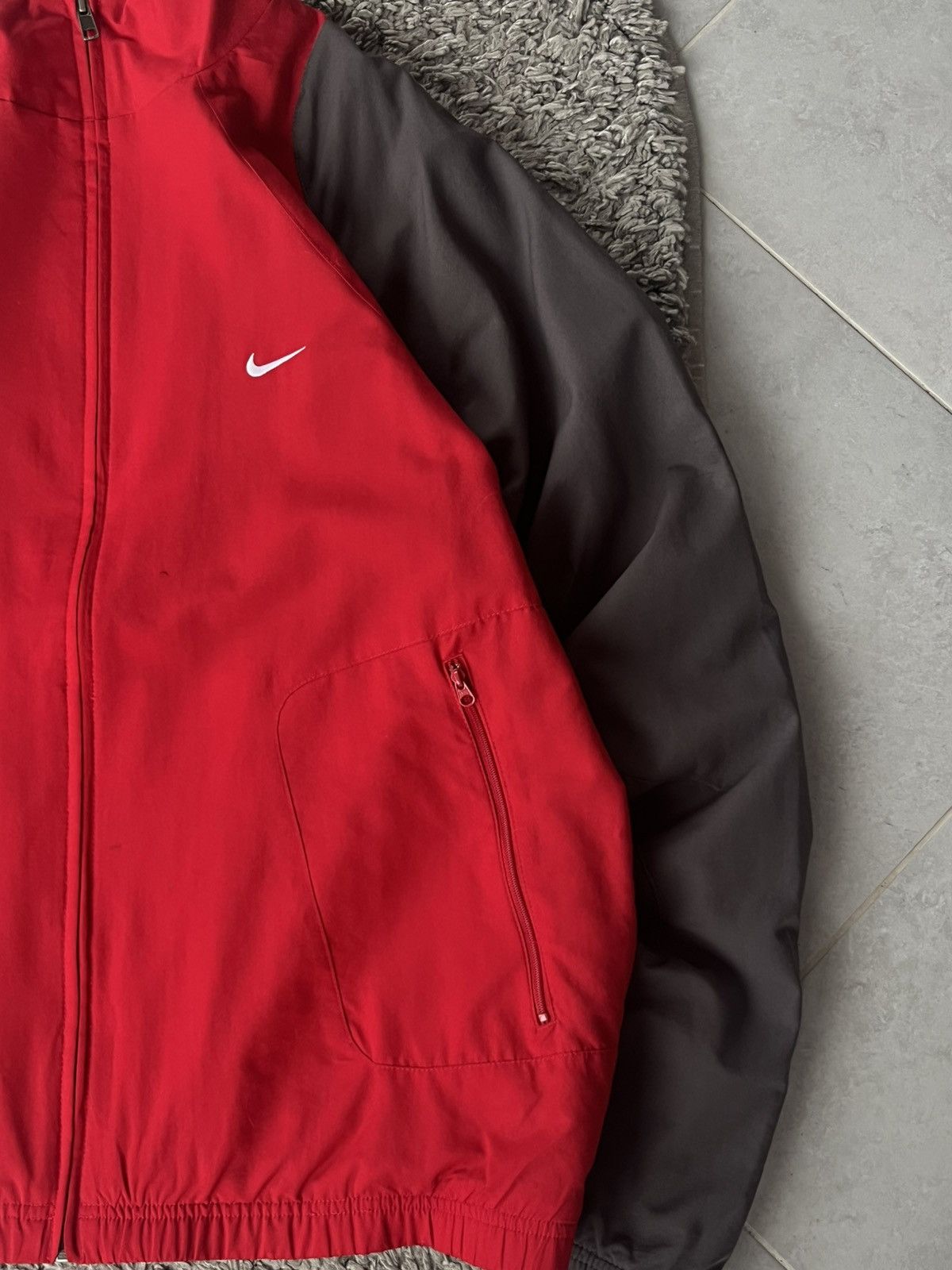 Nike Vintage Nike Light Jacket Streetwear Size US L / EU 52-54 / 3 - 3 Thumbnail