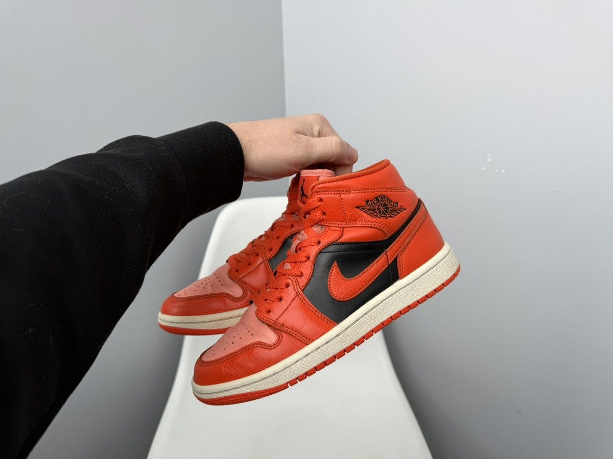 Nike Nike Air Jordan 1 Mid Sneakers Size US 7 / IT 37 - 7 Thumbnail