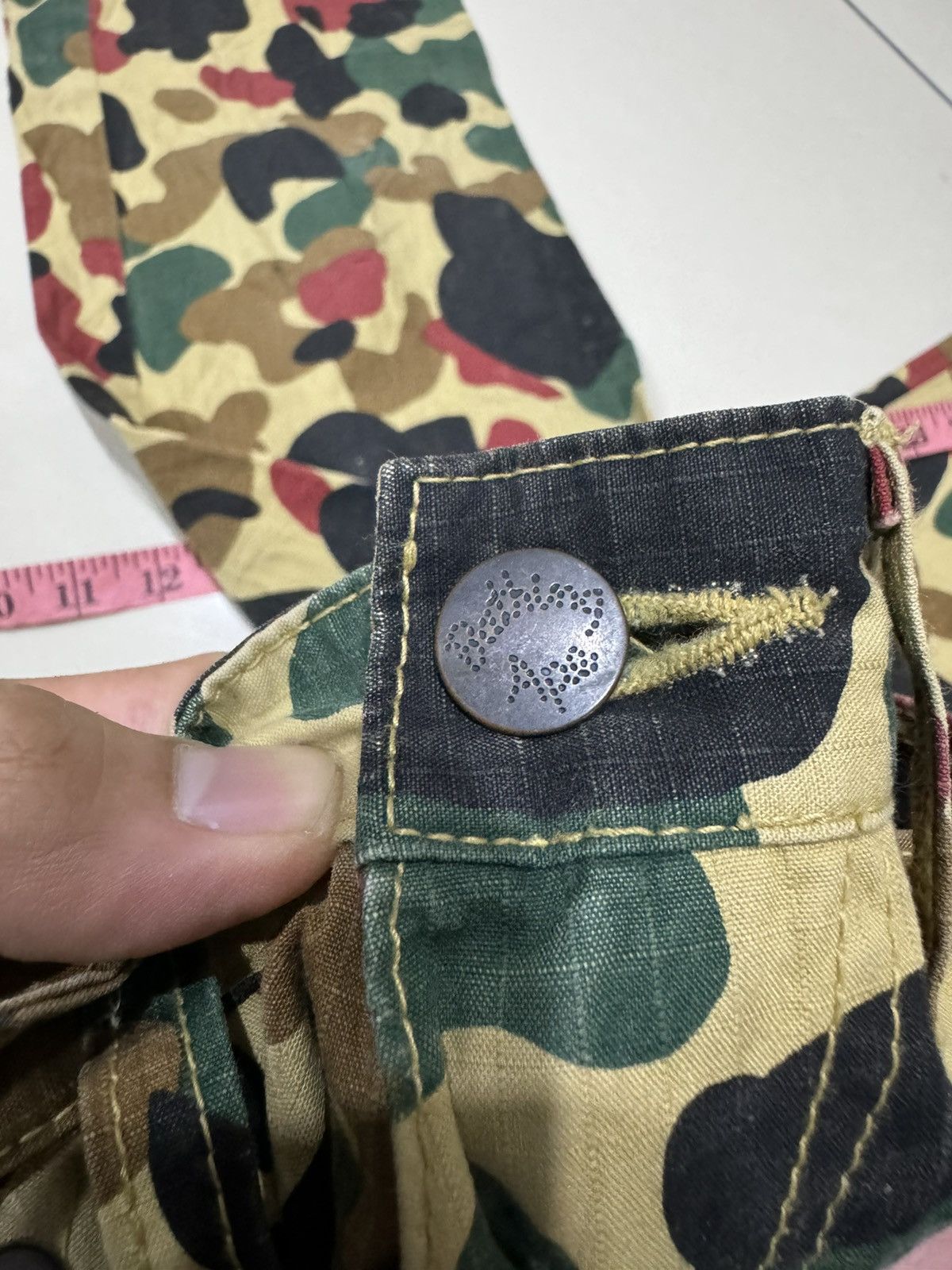 Bape A BATHING APE HUMAN CAMO PANTS Size US 27 - 14 Thumbnail