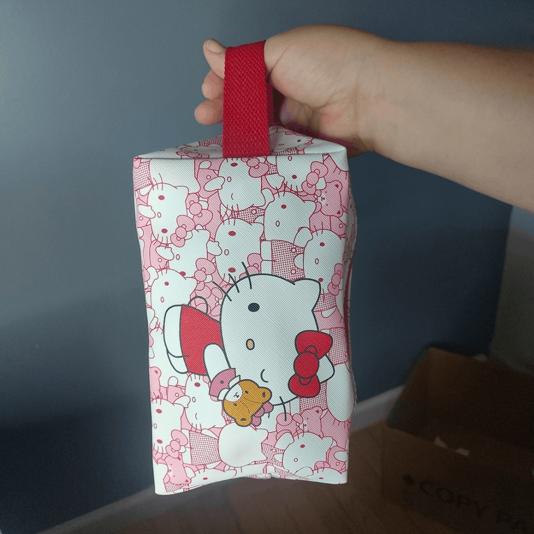 Japanese Brand HELLO KITTY Waterproof Cosmetic Bag NEW Size ONE SIZE - 7 Thumbnail