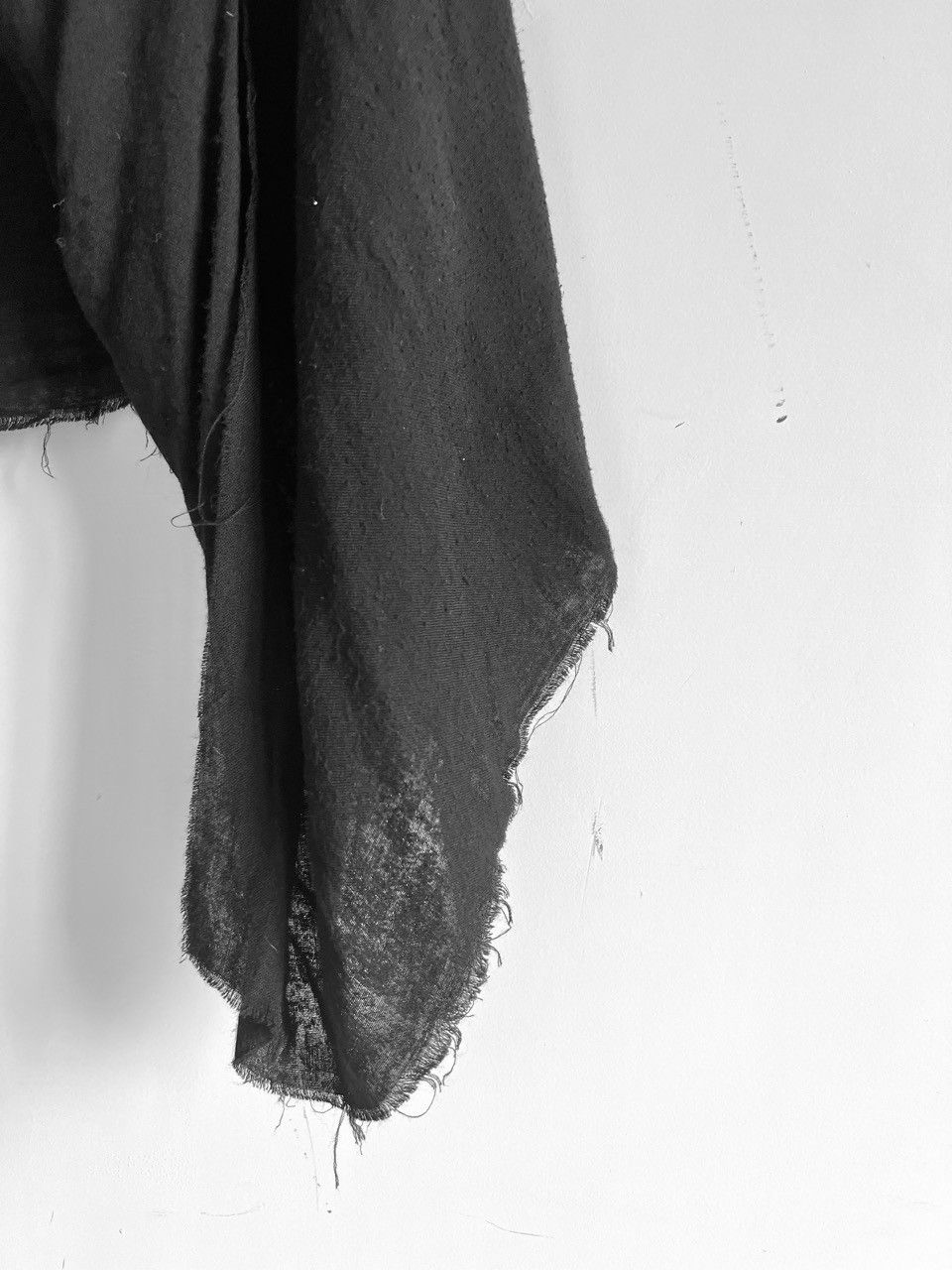 Yohji Yamamoto Yohji Yamamoto Femme - Raw Edge Sleeveless Blouse Top Black Size XS / US 0-2 / IT 36-38 - 10 Thumbnail