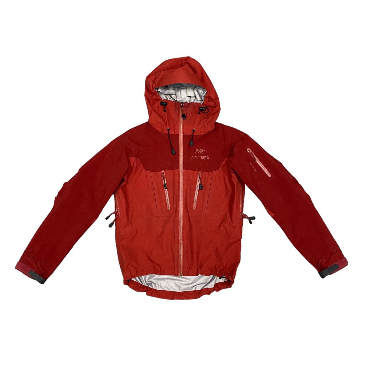 image of Arcteryx Women's Alpha Sv Gore-Tex Xcr Membrane Jacket Xs in Red