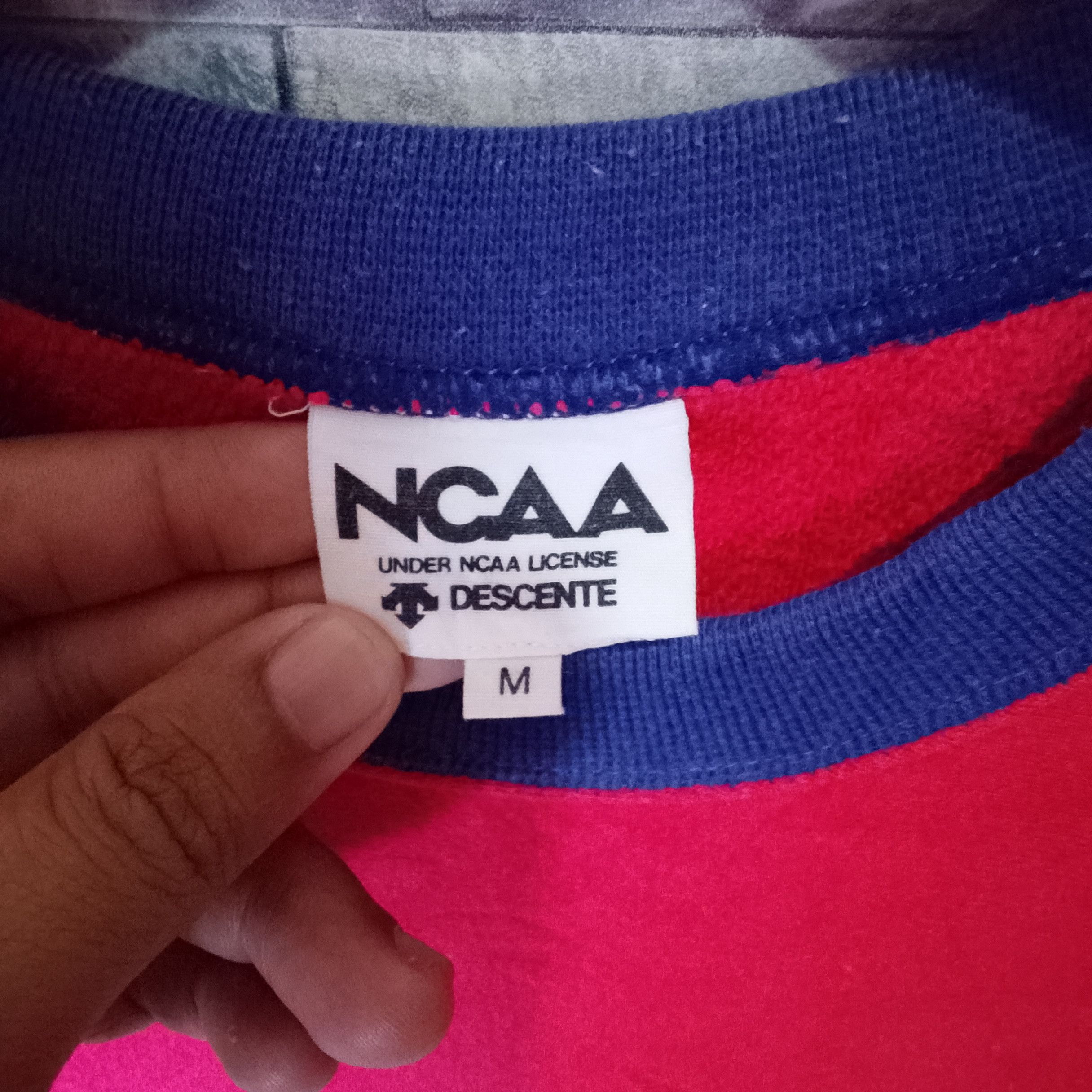 Vintage Vintage NCAA Sweatshirt Sports Be In It Size US M / EU 48-50 / 2 - 9 Thumbnail