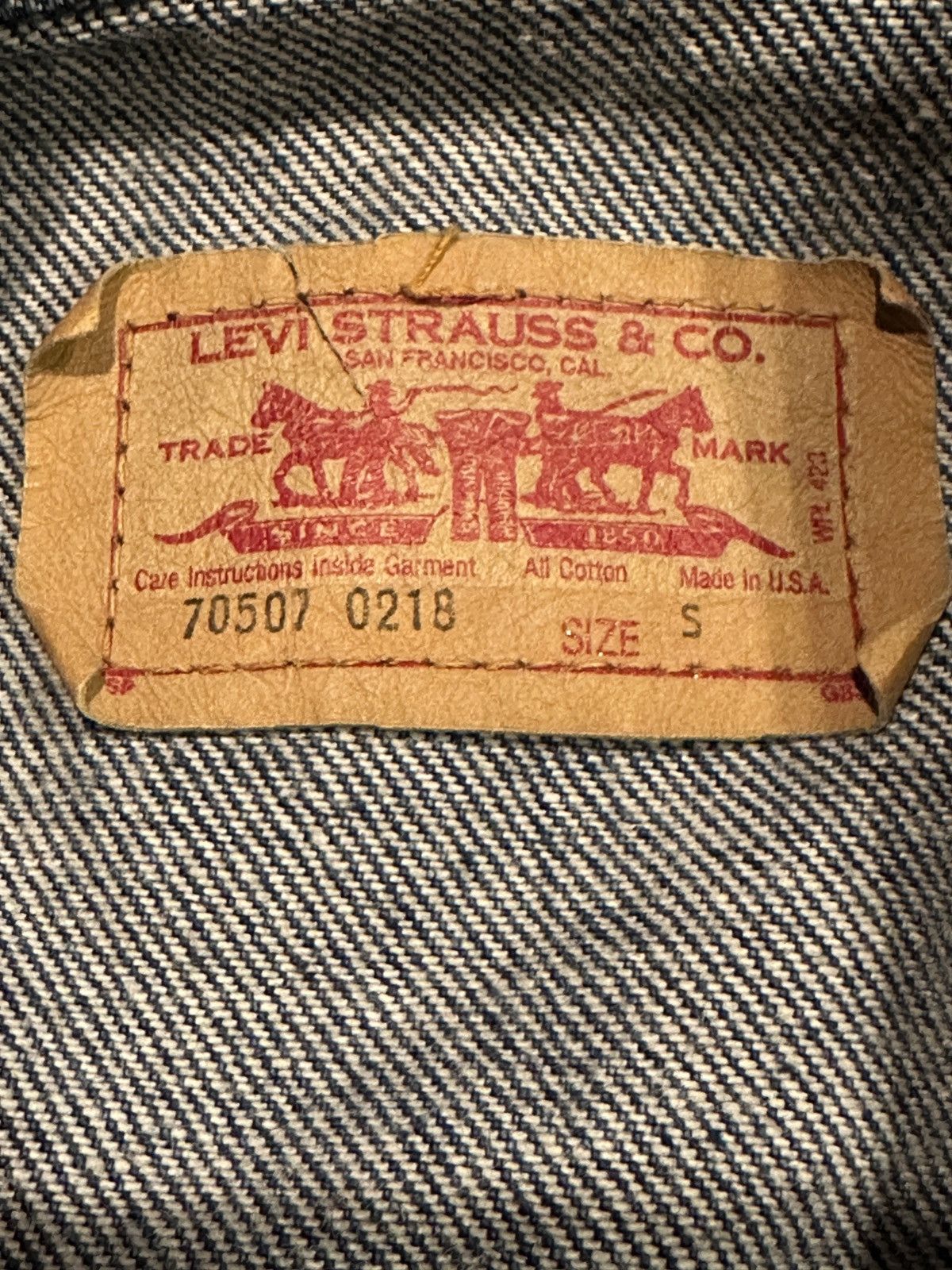 Levi's Vintage Clothing Vtg 90s Levi’s Strauss 70507 0218 Trucker Jean Jacket SMALL Size US S / EU 44-46 / 1 - 6 Thumbnail