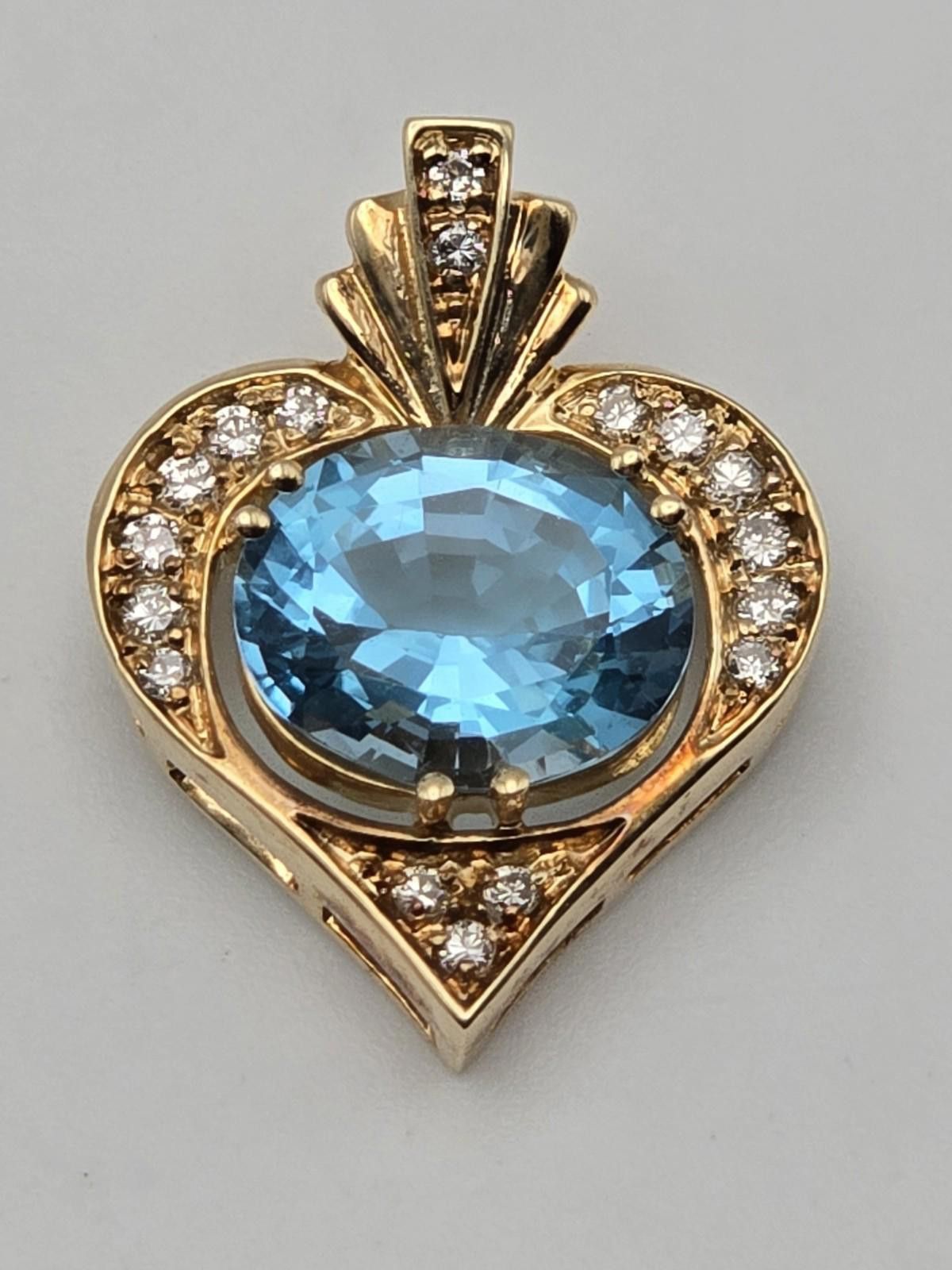 The Unbranded Brand Solid 14k Gold blue topaz Diamond Heart Pendant 5.3g Vintage Size ONE SIZE - 1 Thumbnail