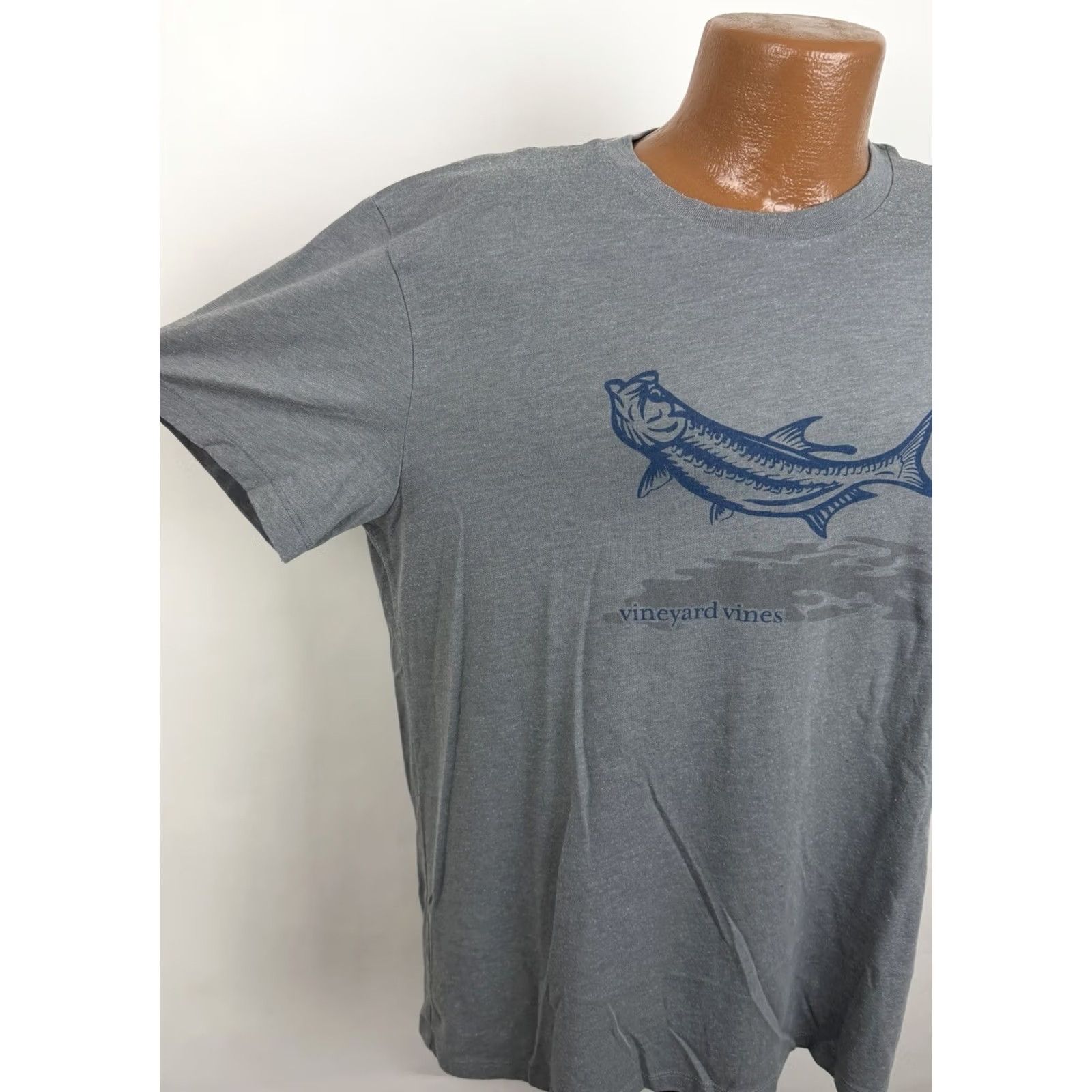 Vineyard Vines Vineyard Vines Shirt Mens Large Heather Gray Island T-shirt Fishing Fish Preppy Size US L / EU 52-54 / 3 - 3 Thumbnail