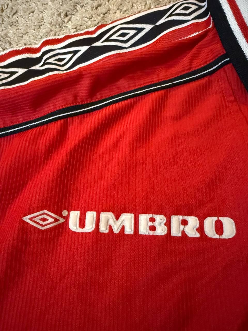 Umbro Vintage jersey Manchester United Umbro 1998–2000 TREBLE Size US L / EU 52-54 / 3 - 4 Thumbnail
