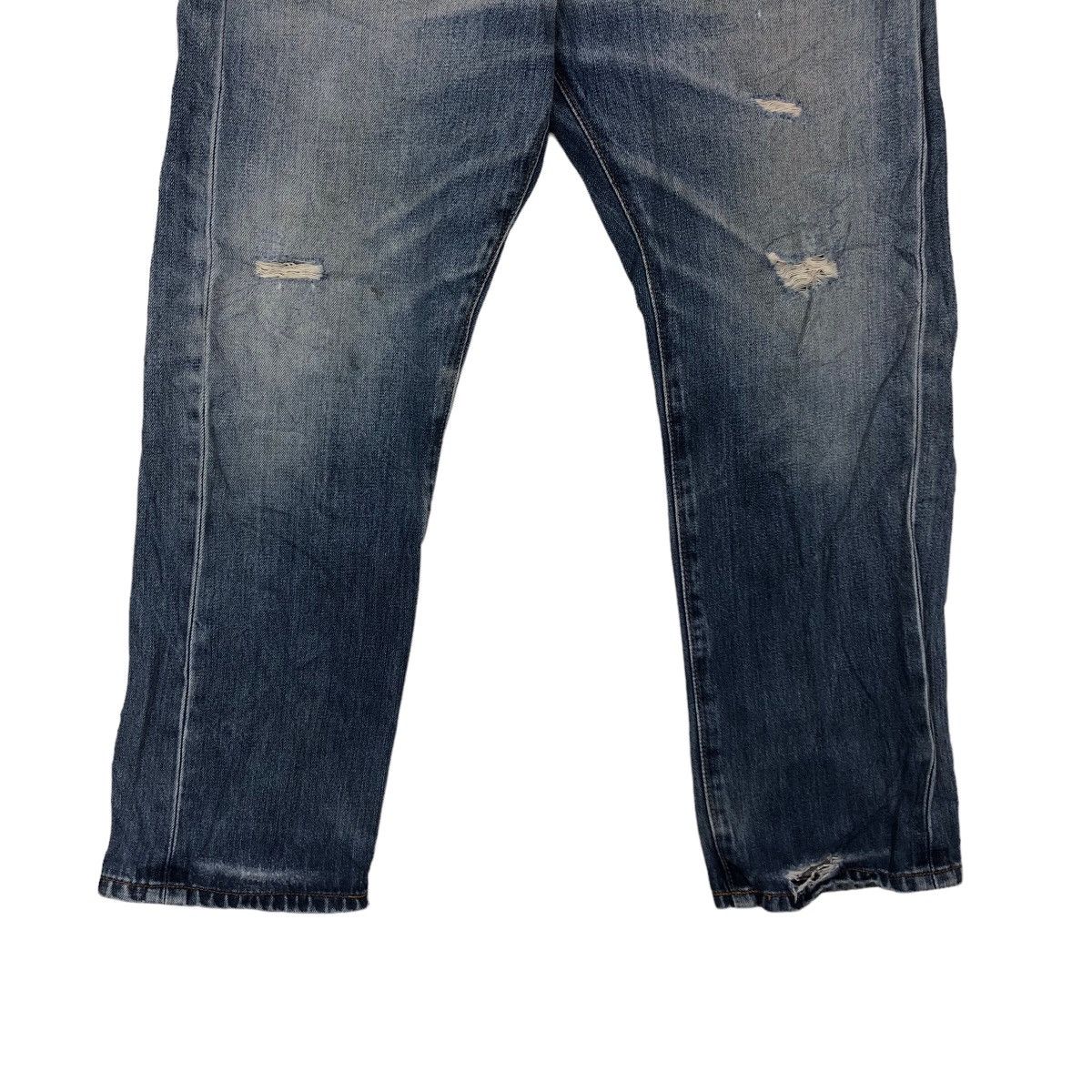 Levi's 🔥90’s Vintage Levi’s Distressed Denim Jeans Size US 31 - 4 Thumbnail