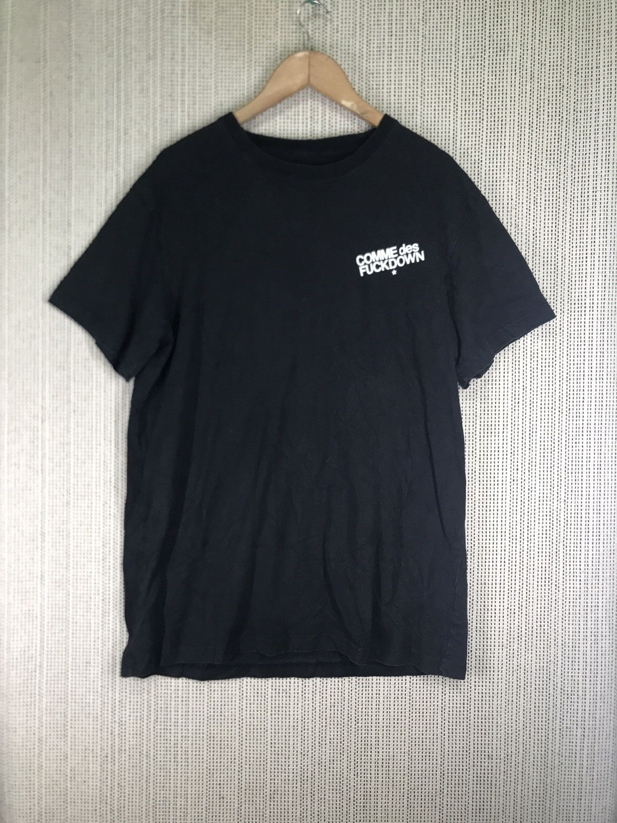 CDG by Comme des Garcons SSUR PLUS Guerrillas In The Midst Parody streetwear graphic Size US L / EU 52-54 / 3 - 2 Thumbnail