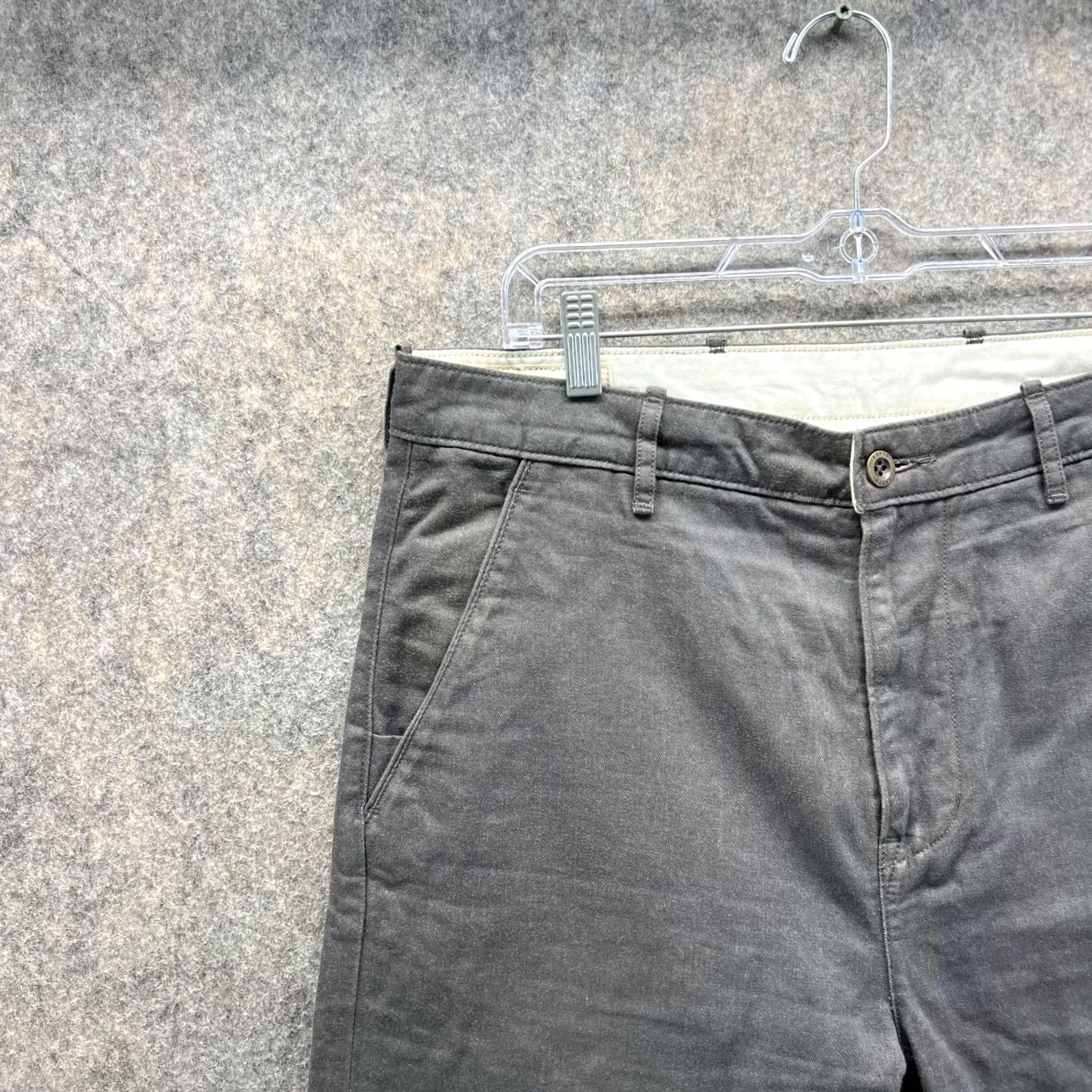 Levi's Levi's Pants Jeans Men 34x30 Gray Chino Flat Front Cotton Trousers Casual Formal Workwear Straight Leg Pants Size US 34 / EU 50 - 3 Thumbnail